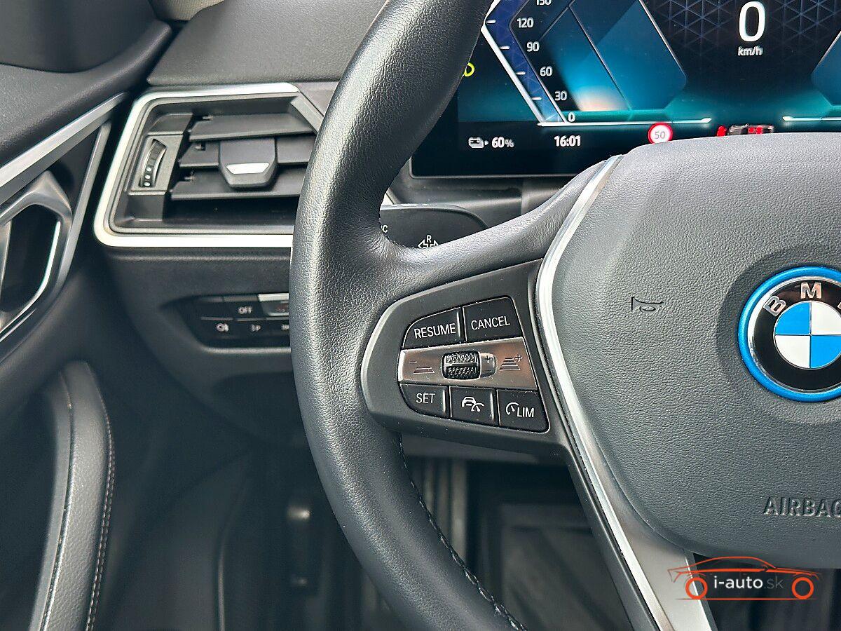 BMW i4 2023 na predaj – fotografia 22
