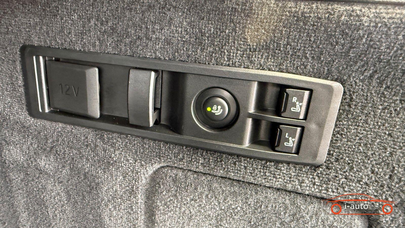 BMW iX 2021 na predaj – fotografia 18