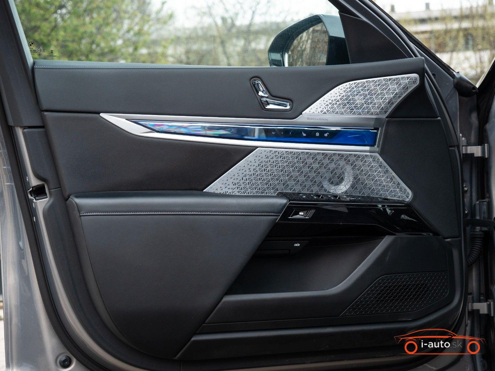 BMW i7 2023 na predaj – fotografia 22