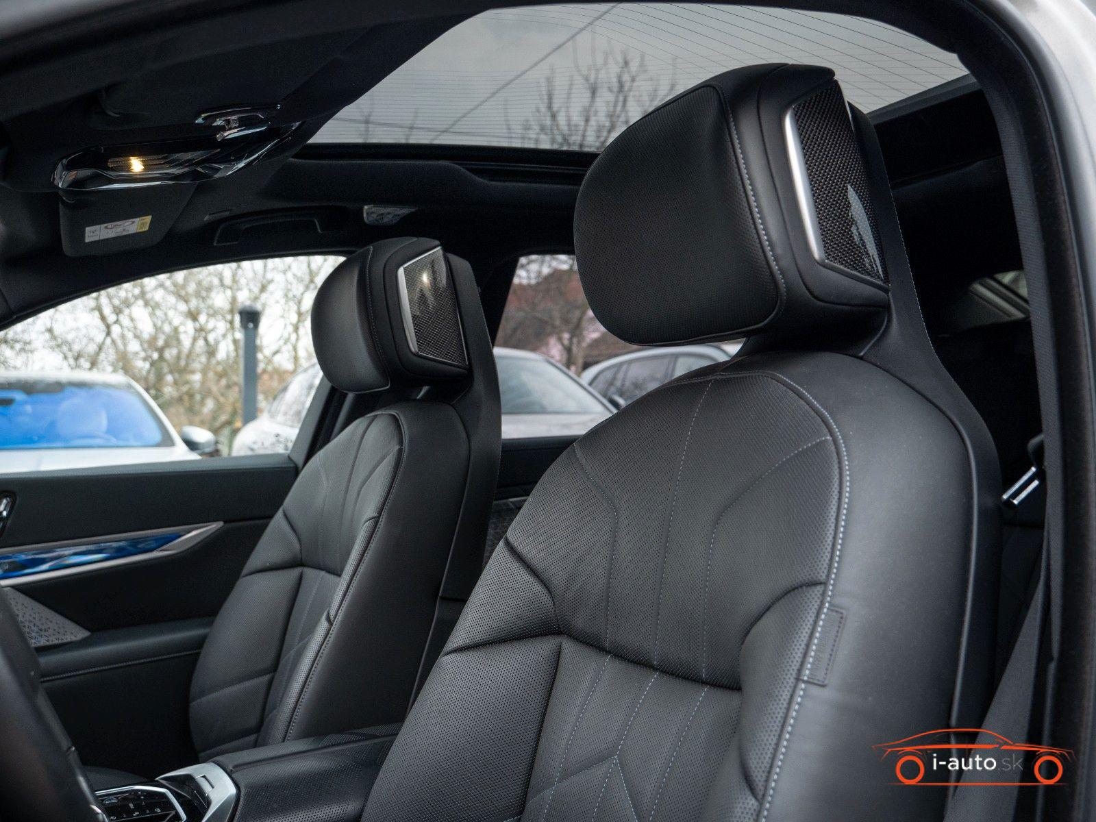 BMW i7 2023 na predaj – fotografia 23