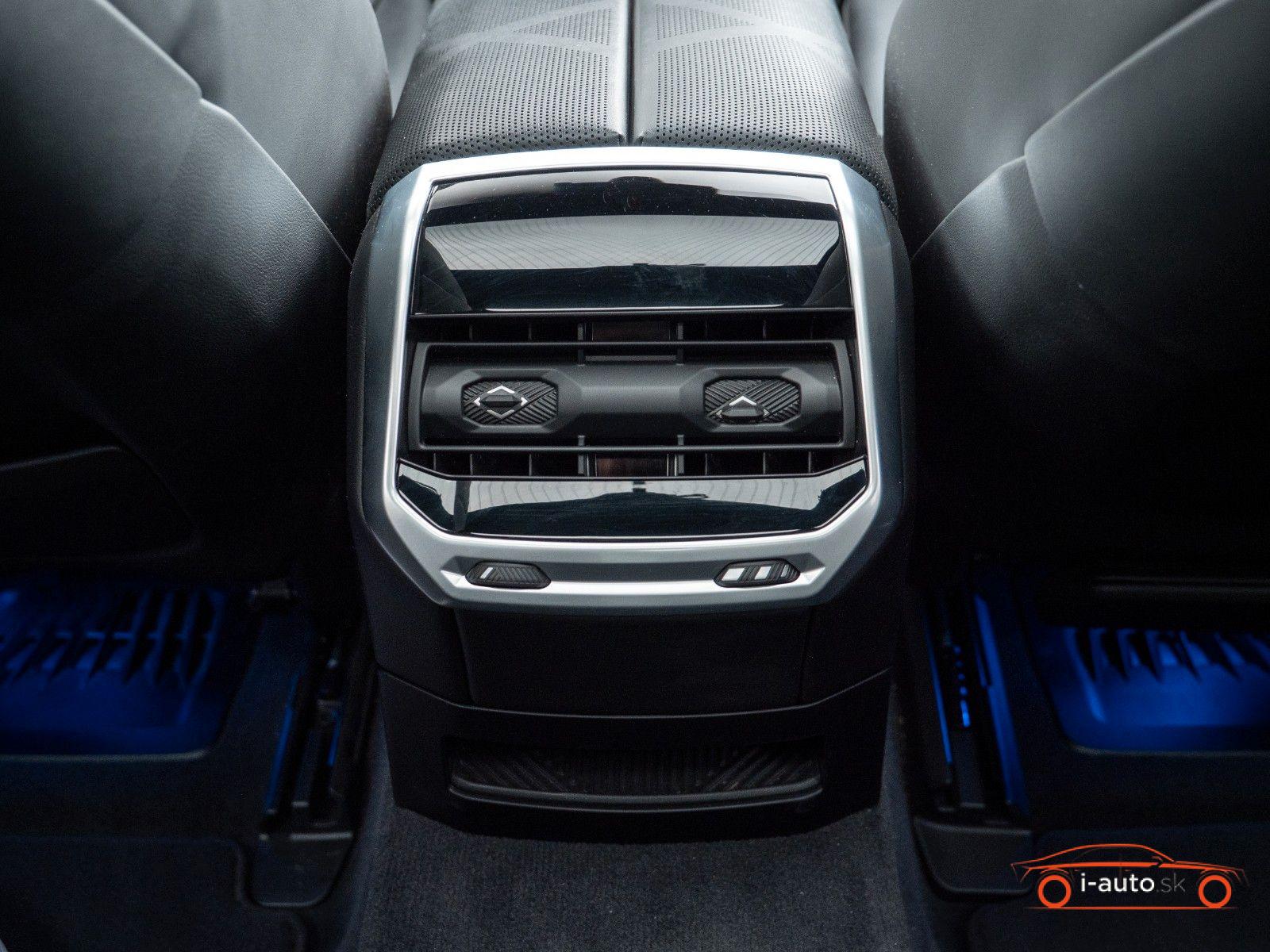 BMW i7 2023 na predaj – fotografia 28