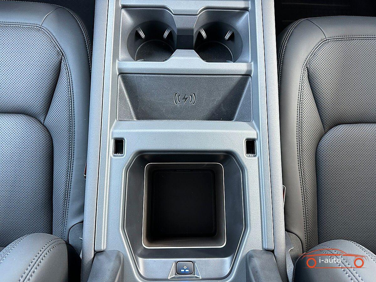 Land Rover Defender 2026 na predaj – fotografia 26