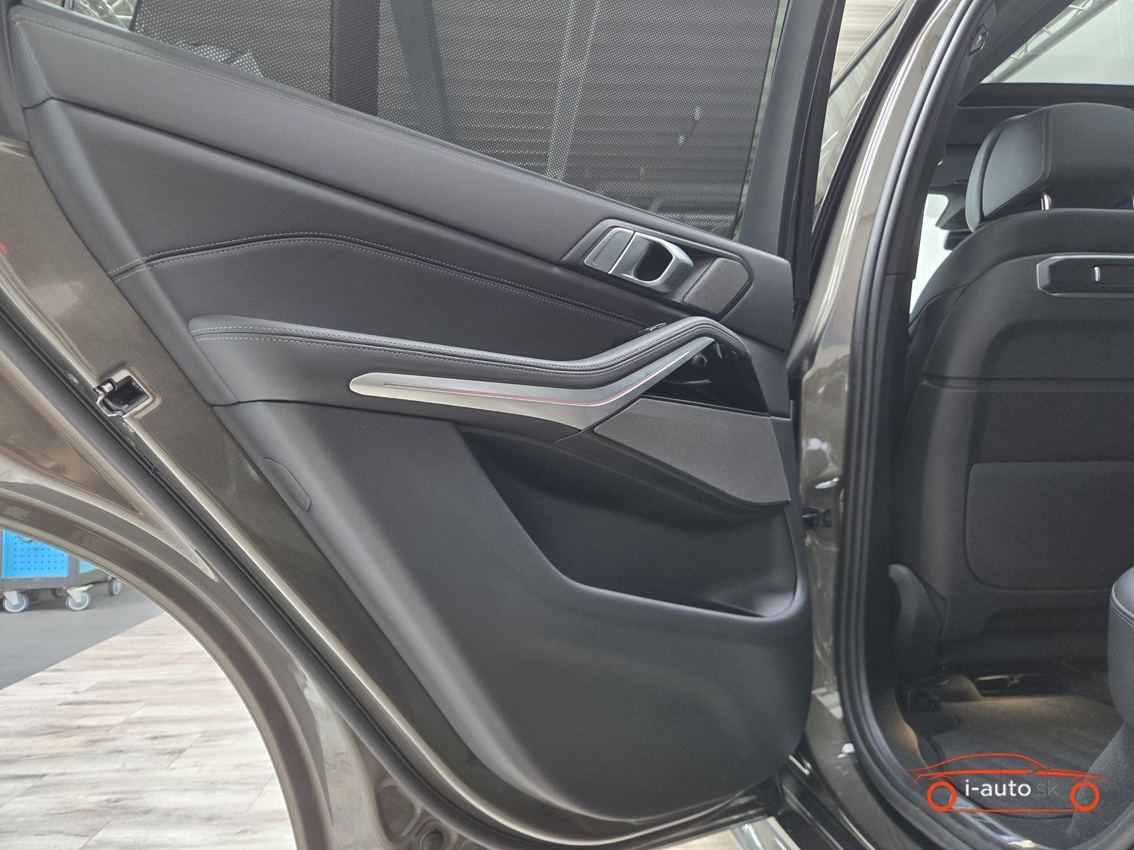 BMW X5 2025 na predaj – fotografia 20