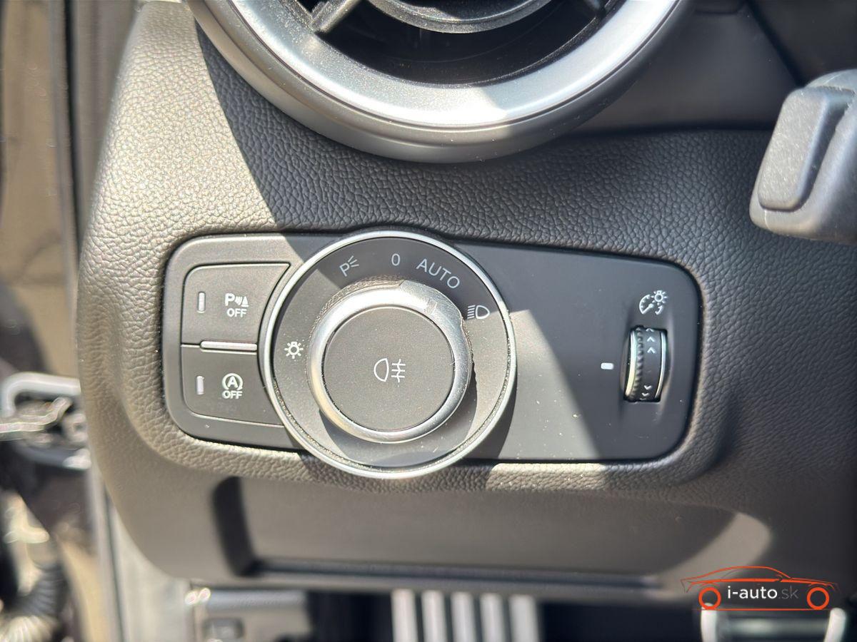 Alfa Romeo Giulia 2024 na predaj – fotografia 27