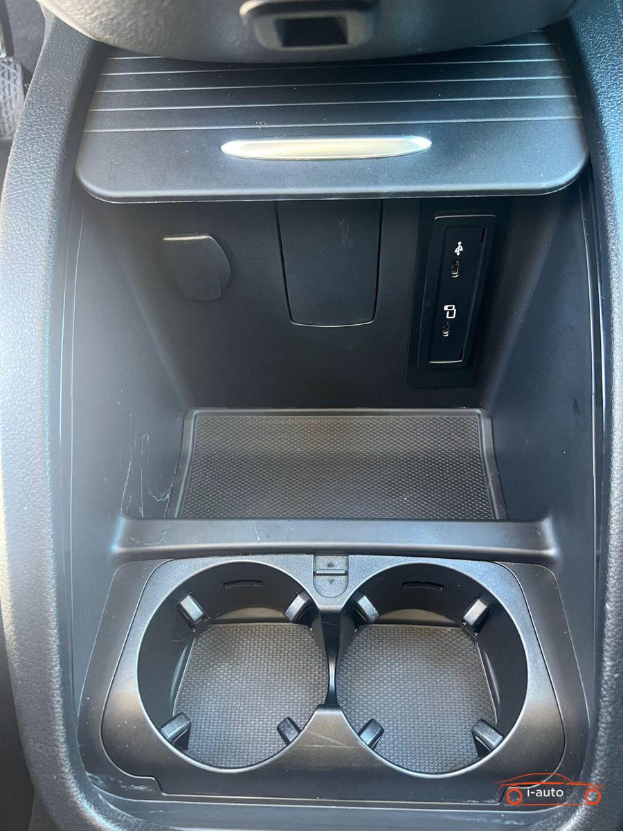 Mercedes-Benz V 2023 na predaj – fotografia 27
