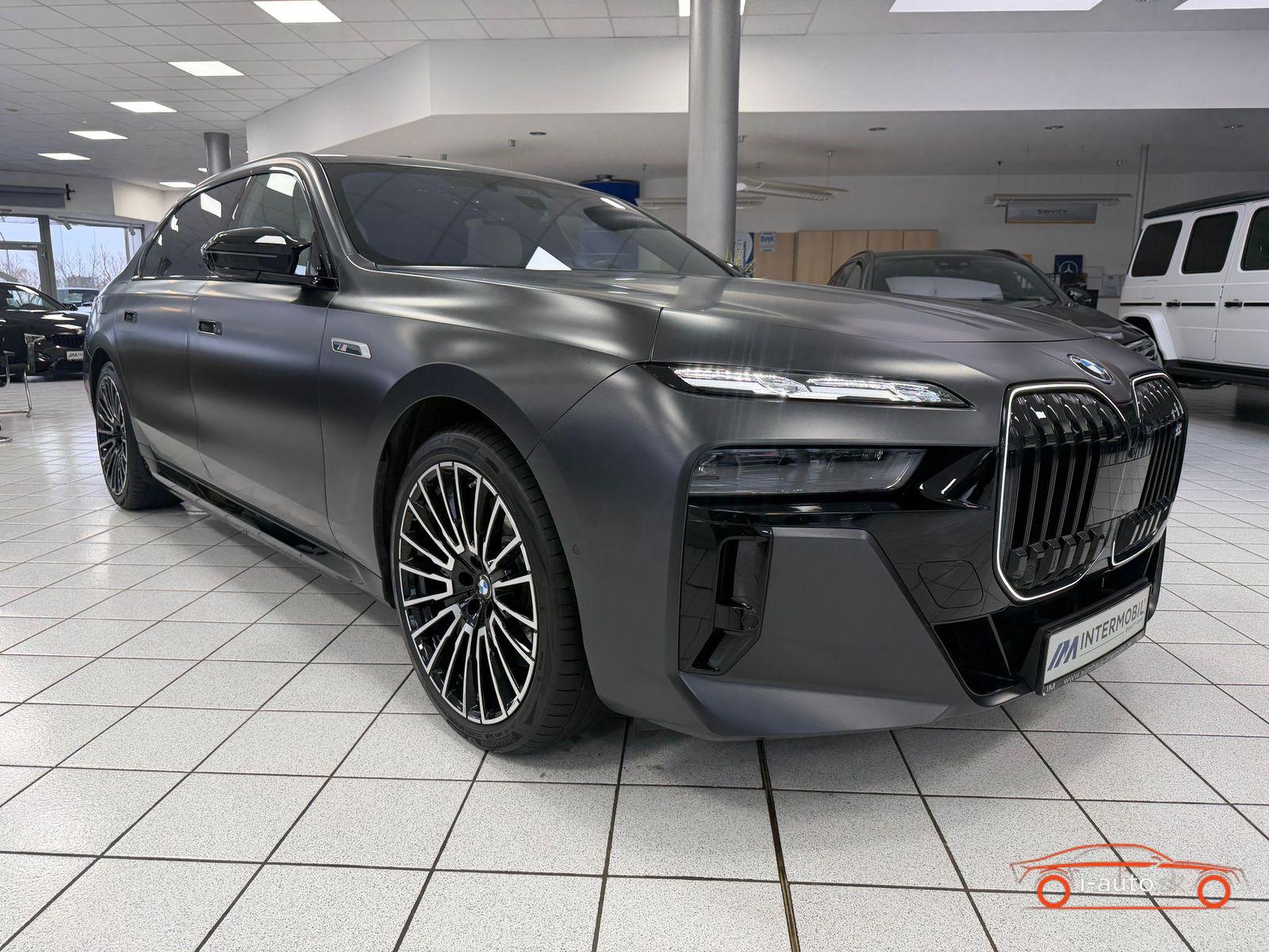 BMW Rad 7 2024 na predaj – fotografia 3