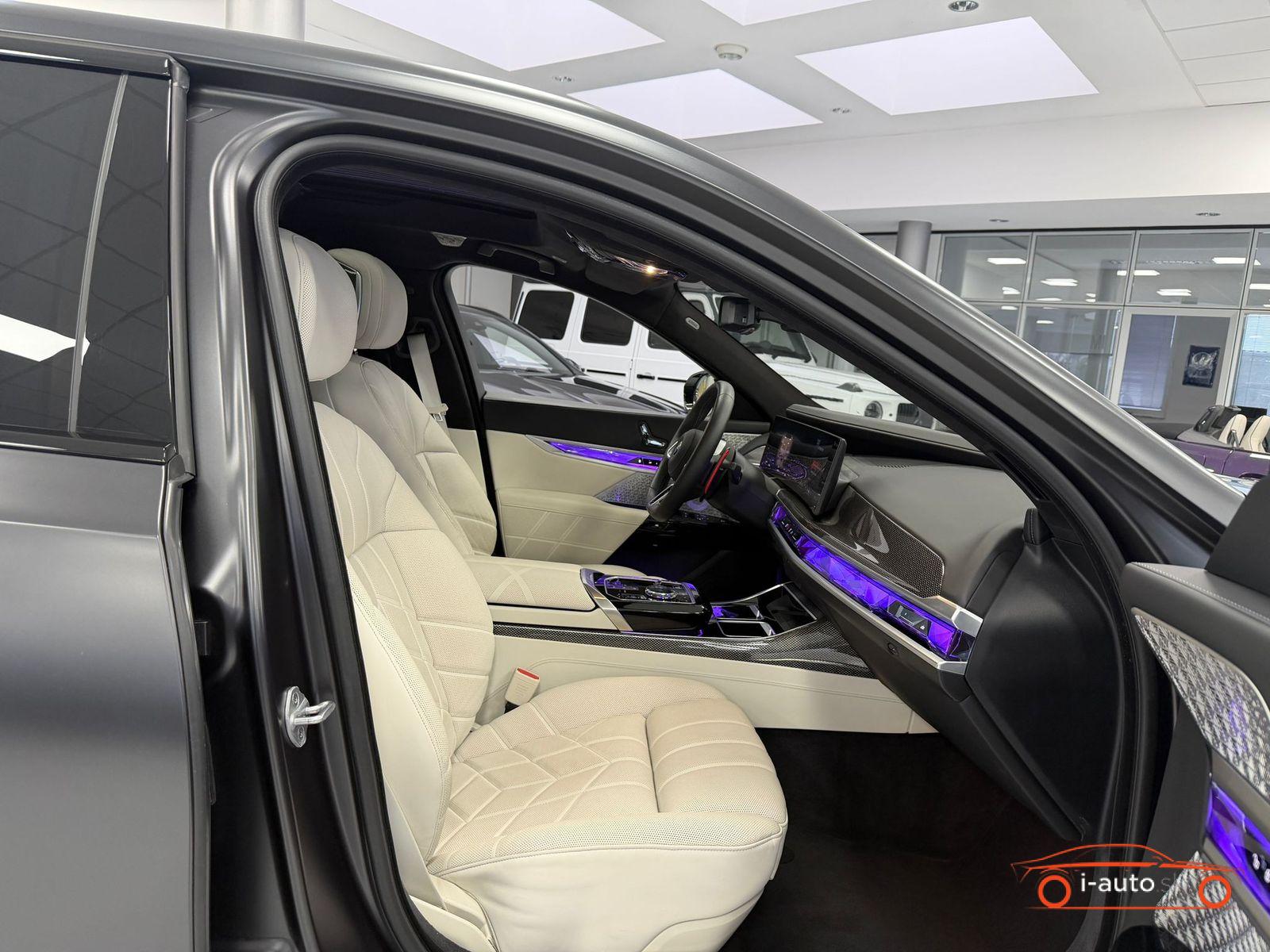 BMW Rad 7 2024 na predaj – fotografia 19