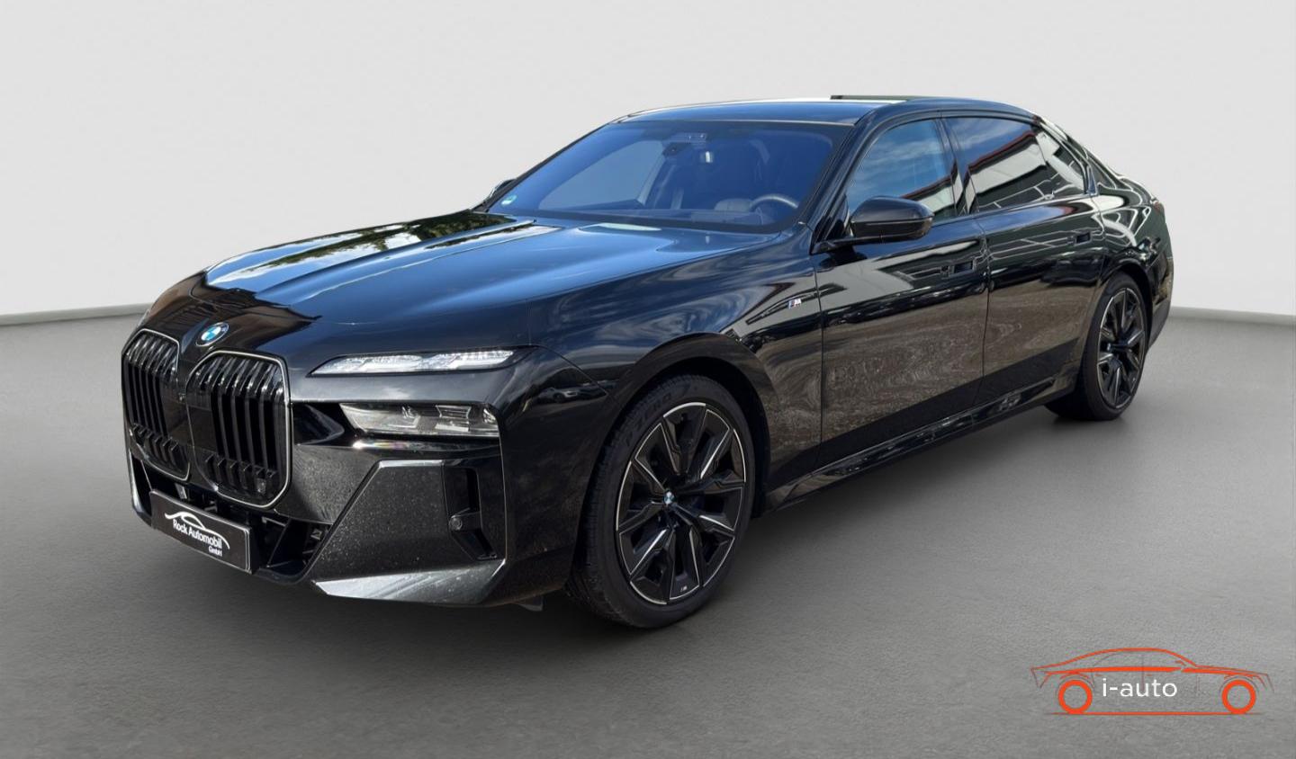 BMW Rad 7 2024 na predaj