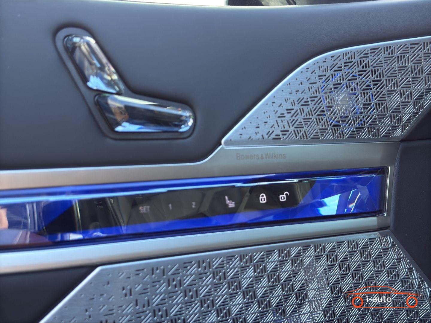 BMW Rad 7 2024 na predaj – fotografia 20