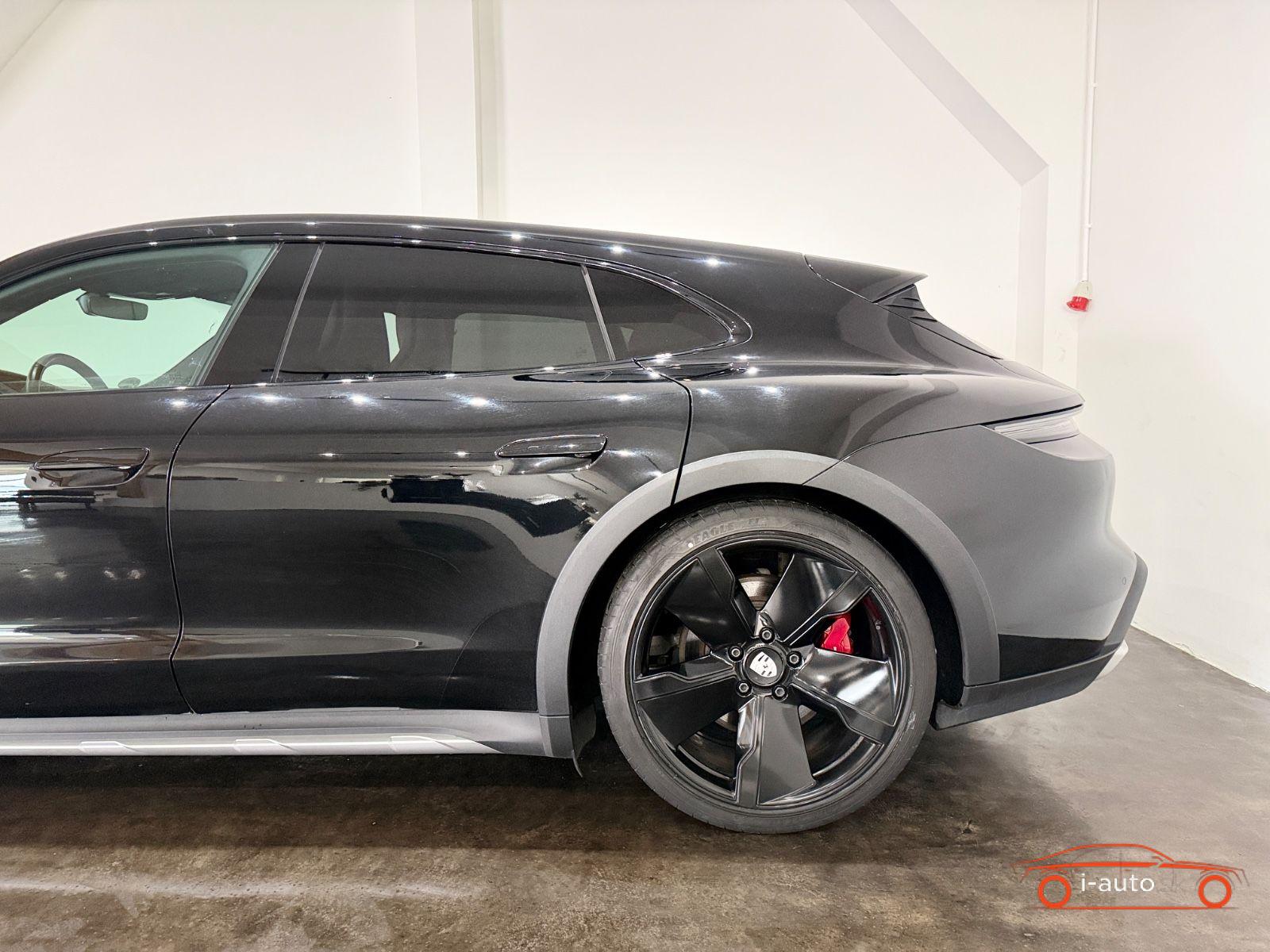 Porsche Taycan 2022 na predaj – fotografia 9