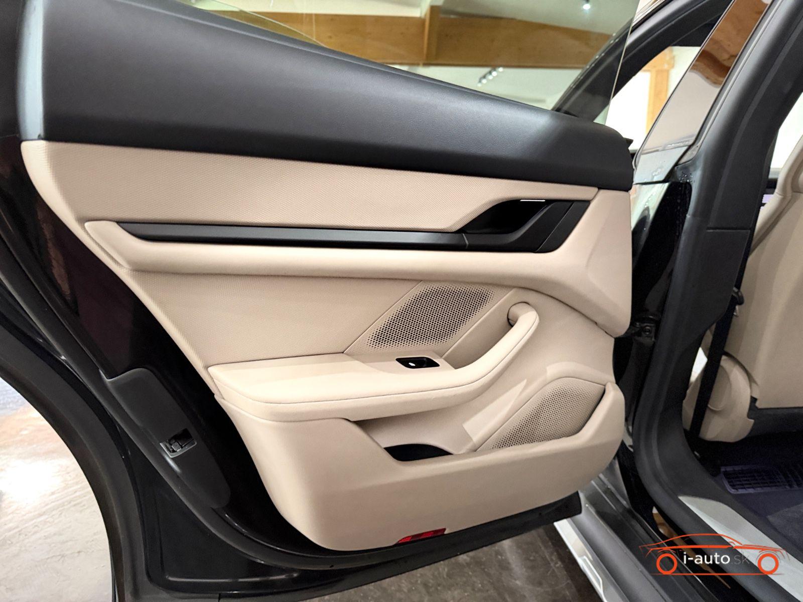 Porsche Taycan 2022 na predaj – fotografia 25