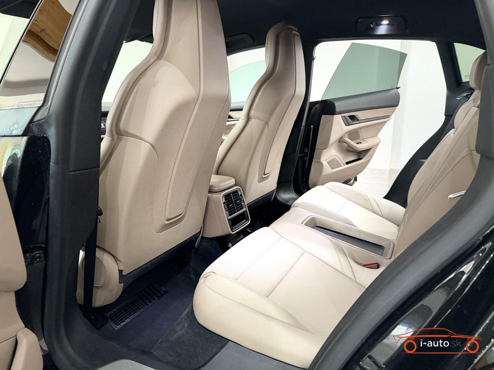 Porsche Taycan 2022 na predaj – fotografia 26
