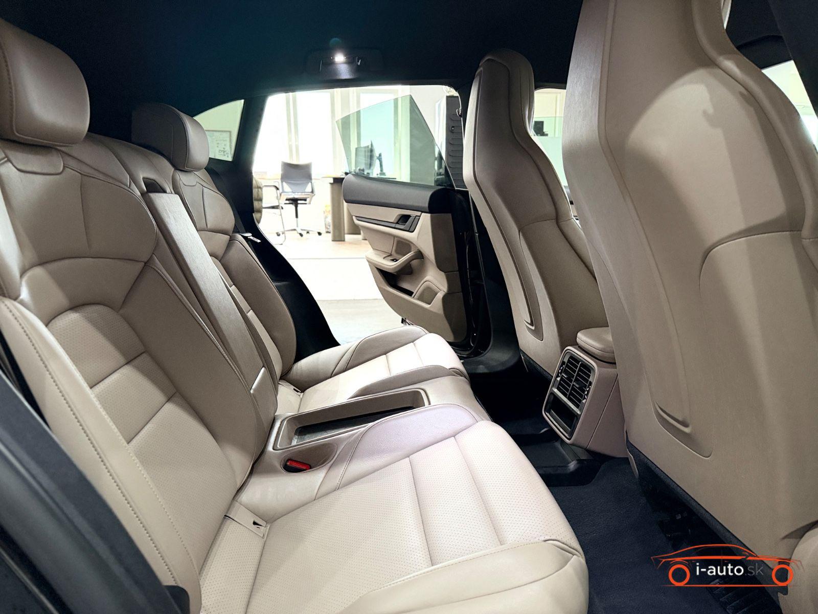 Porsche Taycan 2022 na predaj – fotografia 30