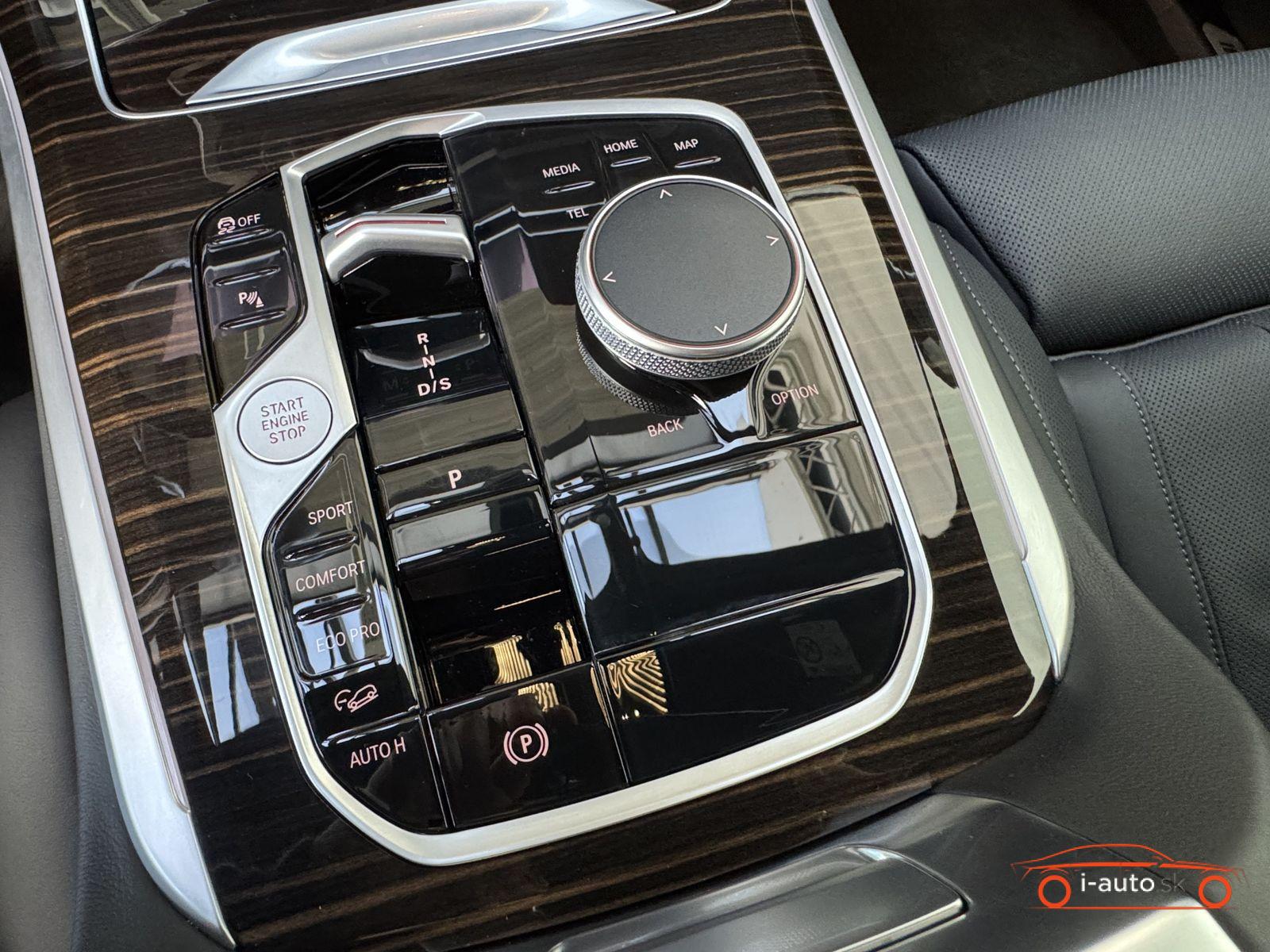 BMW X5 2025 na predaj – fotografia 13