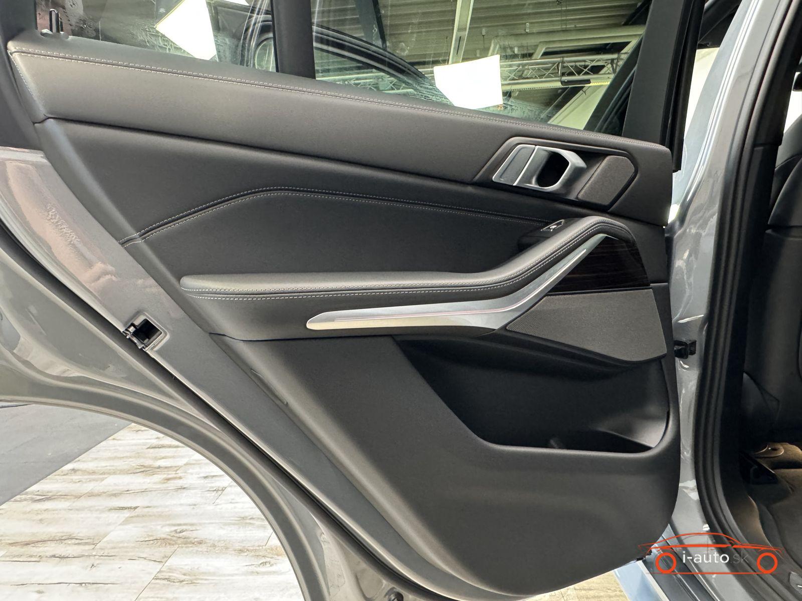BMW X5 2025 na predaj – fotografia 20