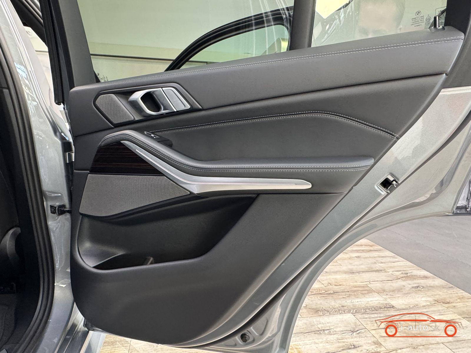 BMW X5 2025 na predaj – fotografia 32