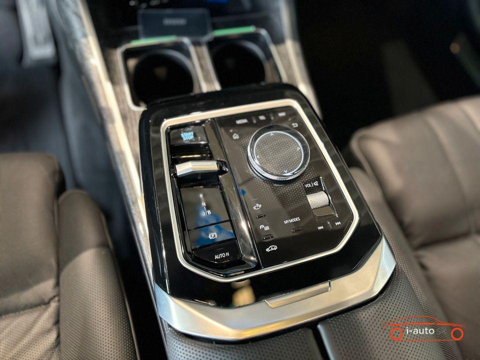 BMW i7 2025 na predaj – fotografia 17
