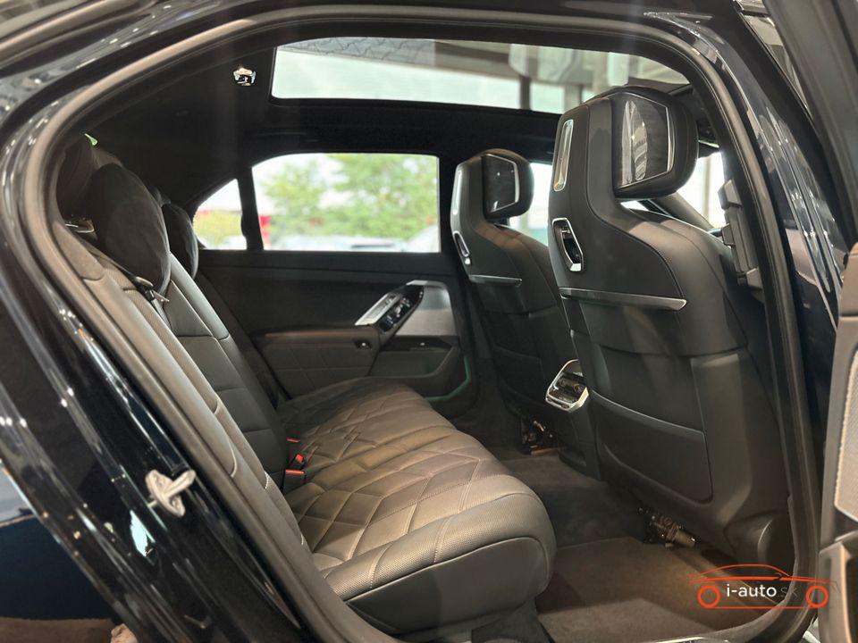 BMW i7 2025 na predaj – fotografia 25
