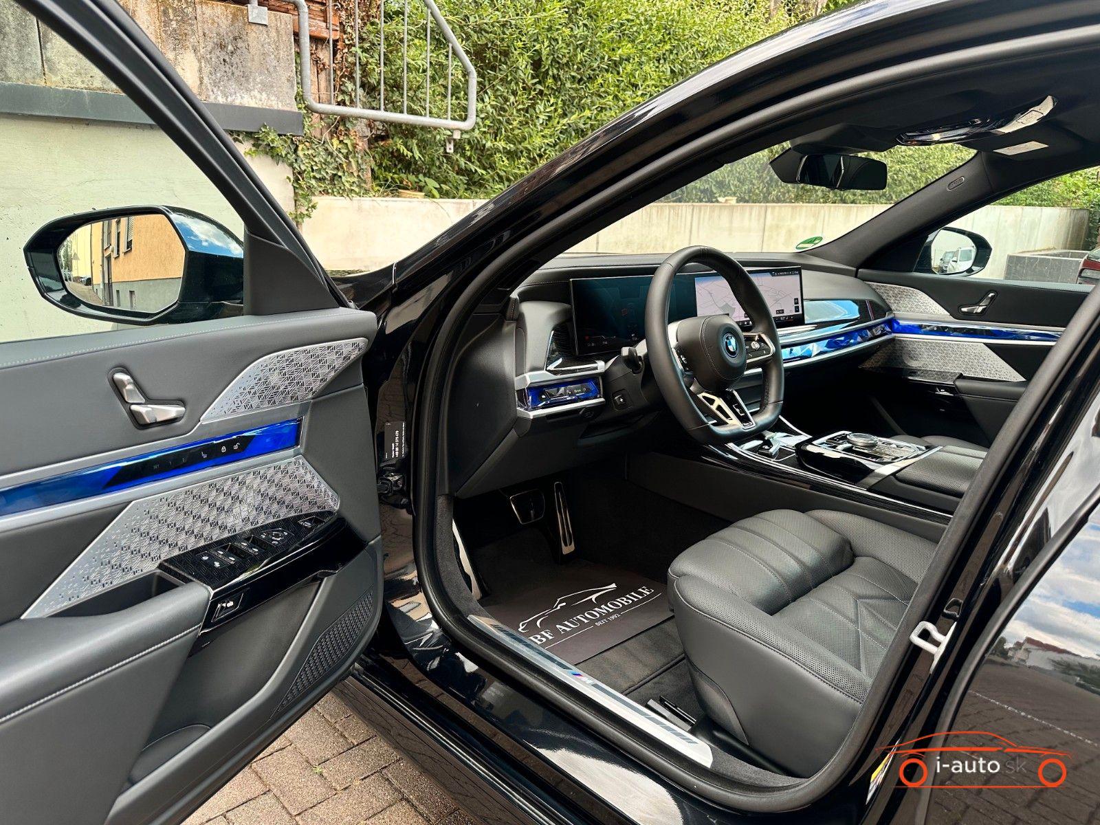 BMW i7 2023 na predaj – fotografia 24