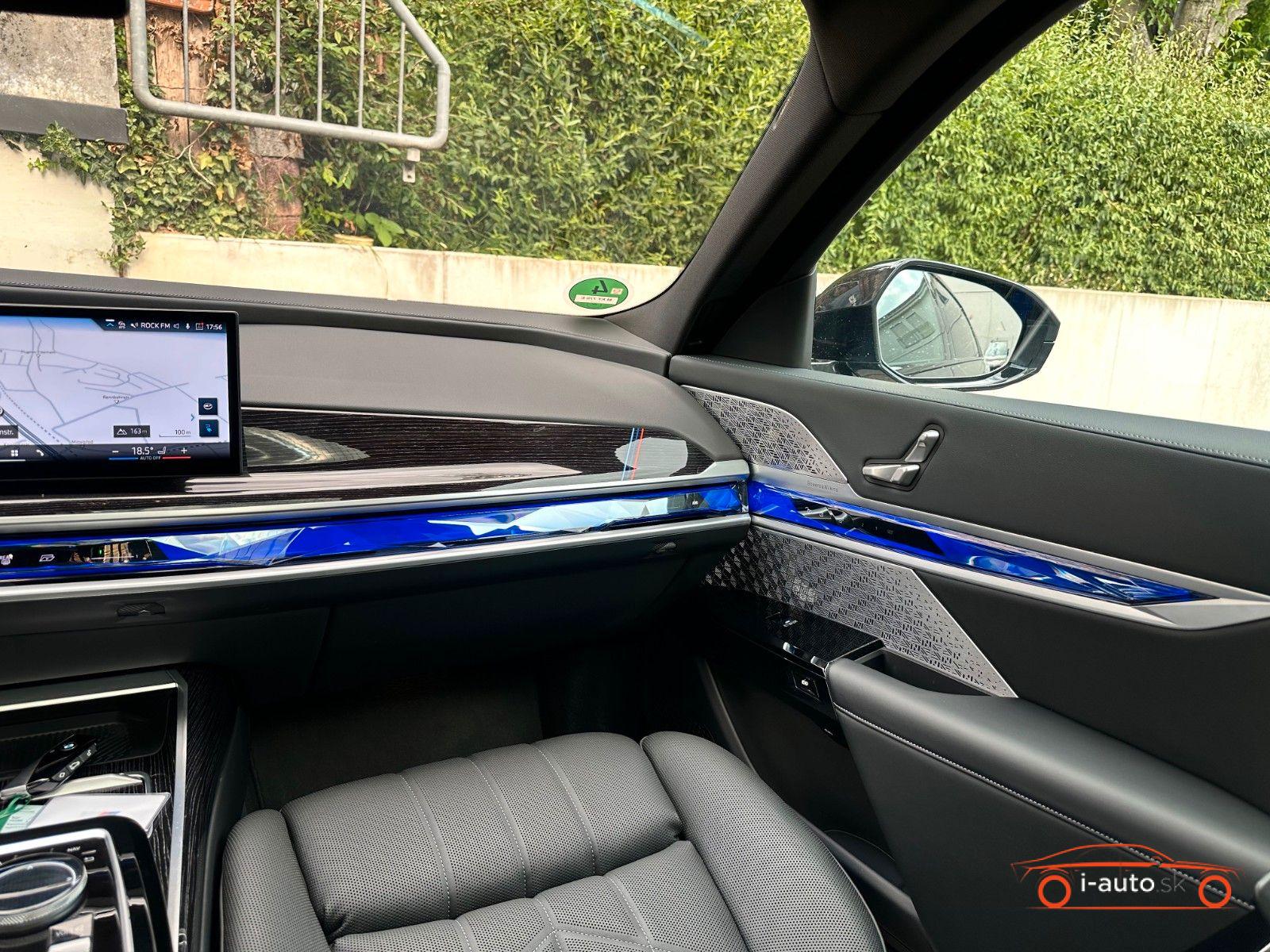 BMW i7 2023 na predaj – fotografia 29