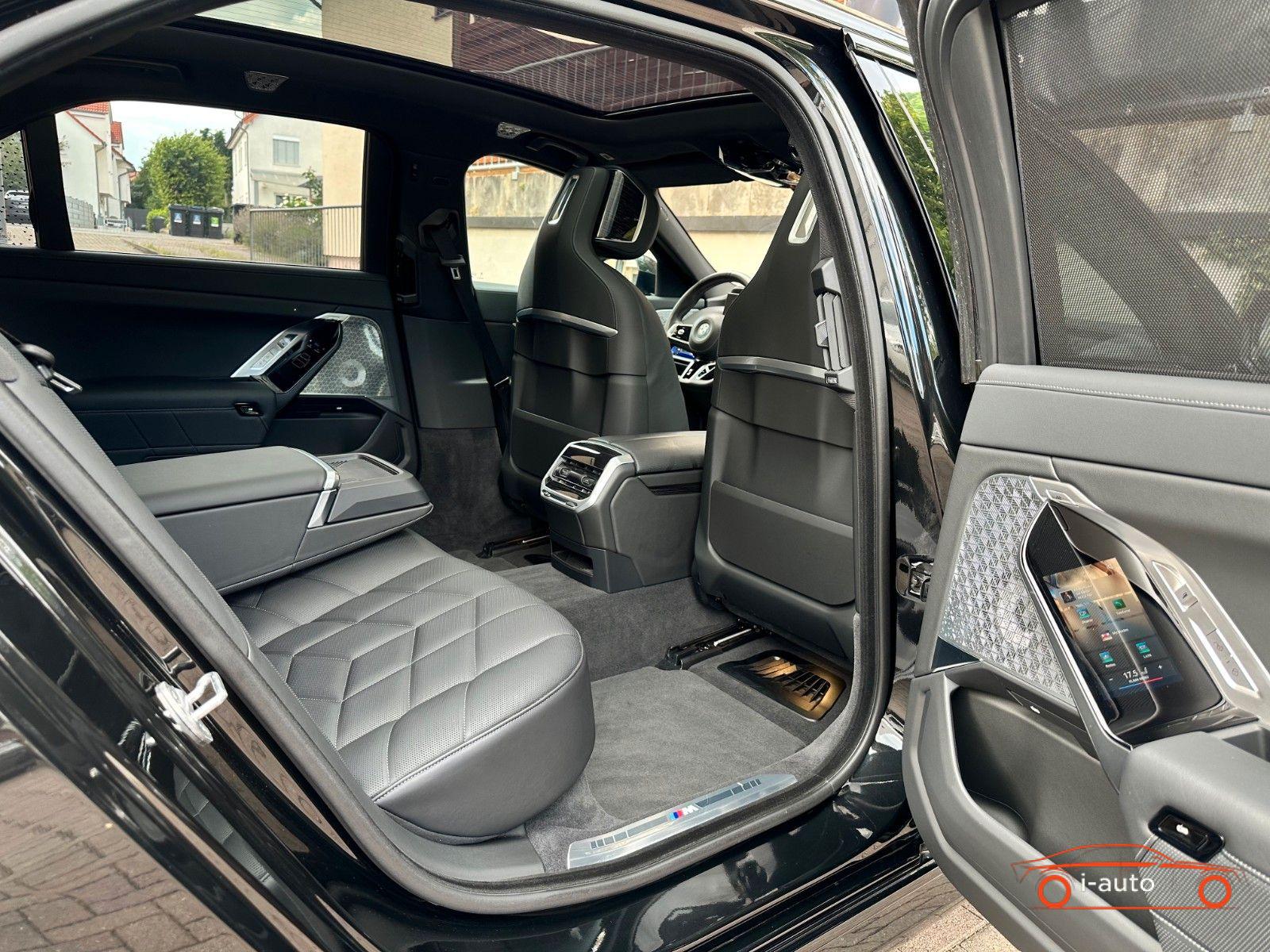 BMW i7 2023 na predaj – fotografia 35