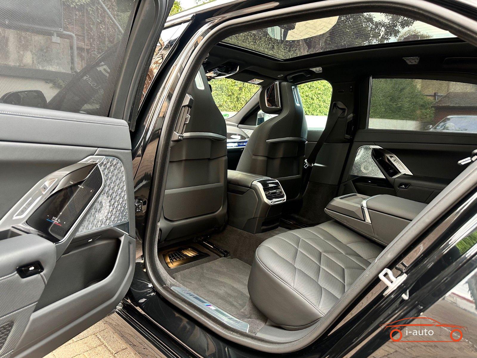 BMW i7 2023 na predaj – fotografia 38