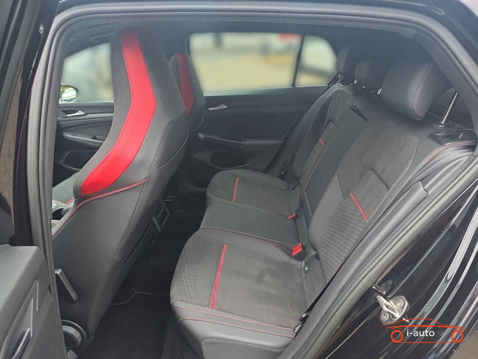 Volkswagen Golf 2023 na predaj – fotografia 9