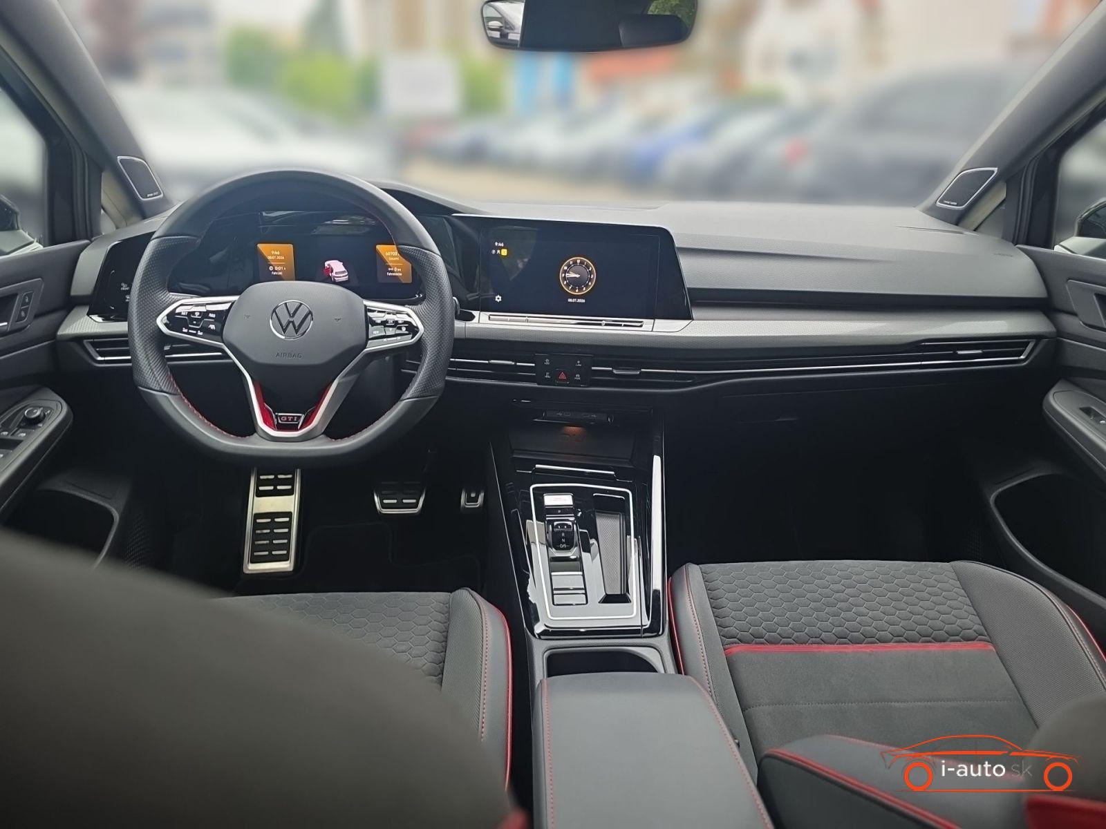 Volkswagen Golf 2023 na predaj – fotografia 10