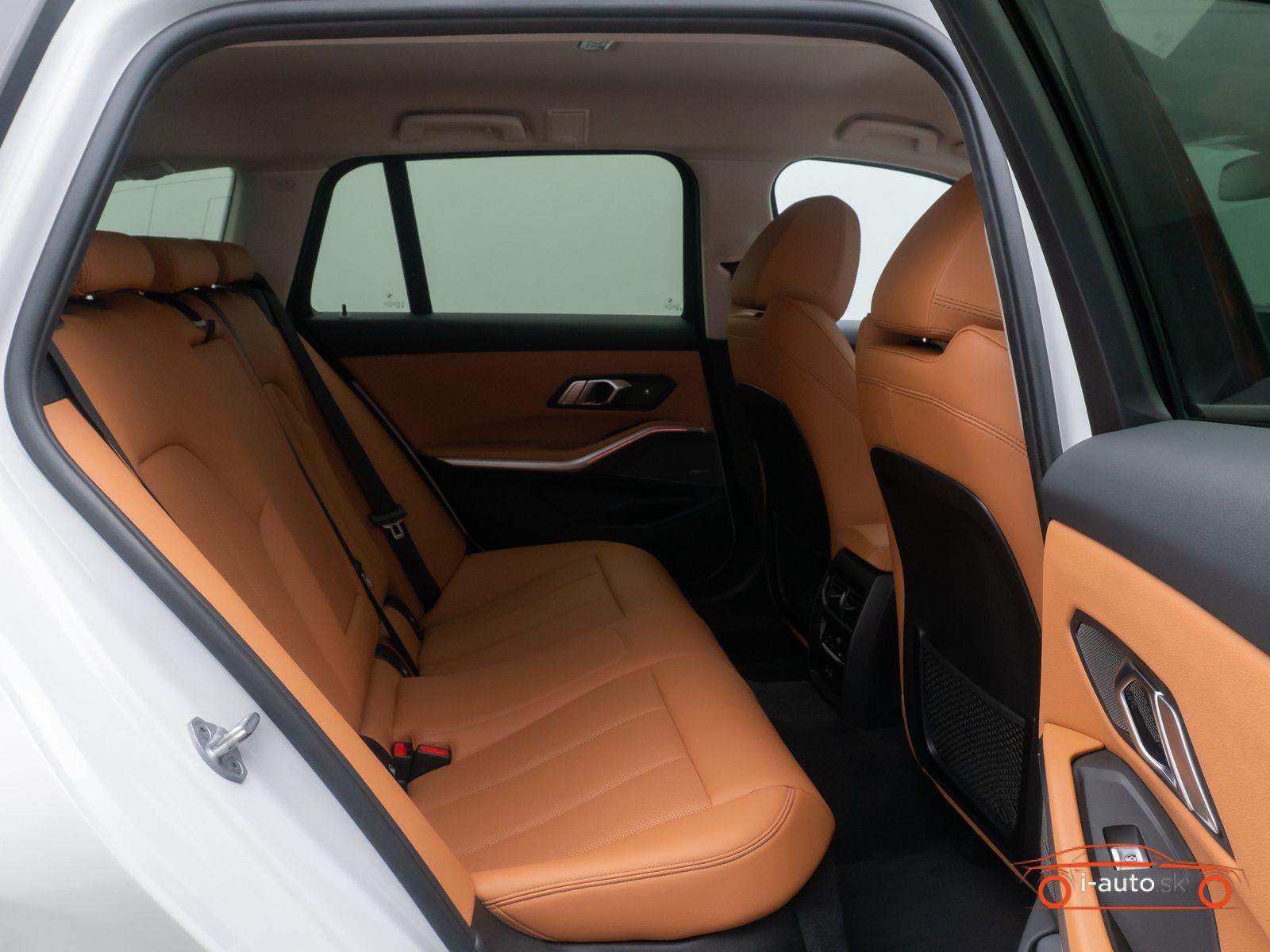 BMW Rad 3 2023 na predaj – fotografia 27