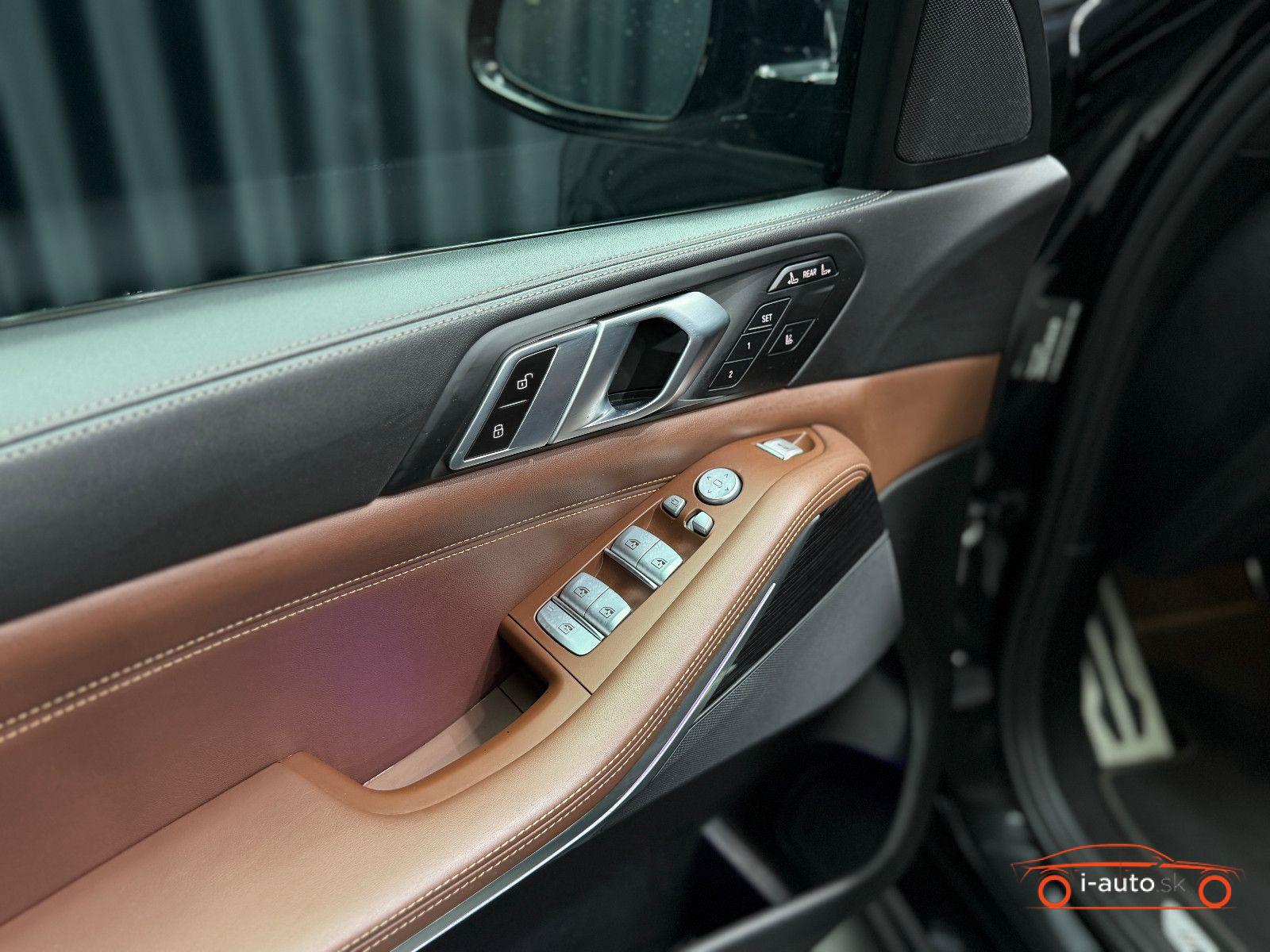 BMW X7 2023 na predaj – fotografia 20