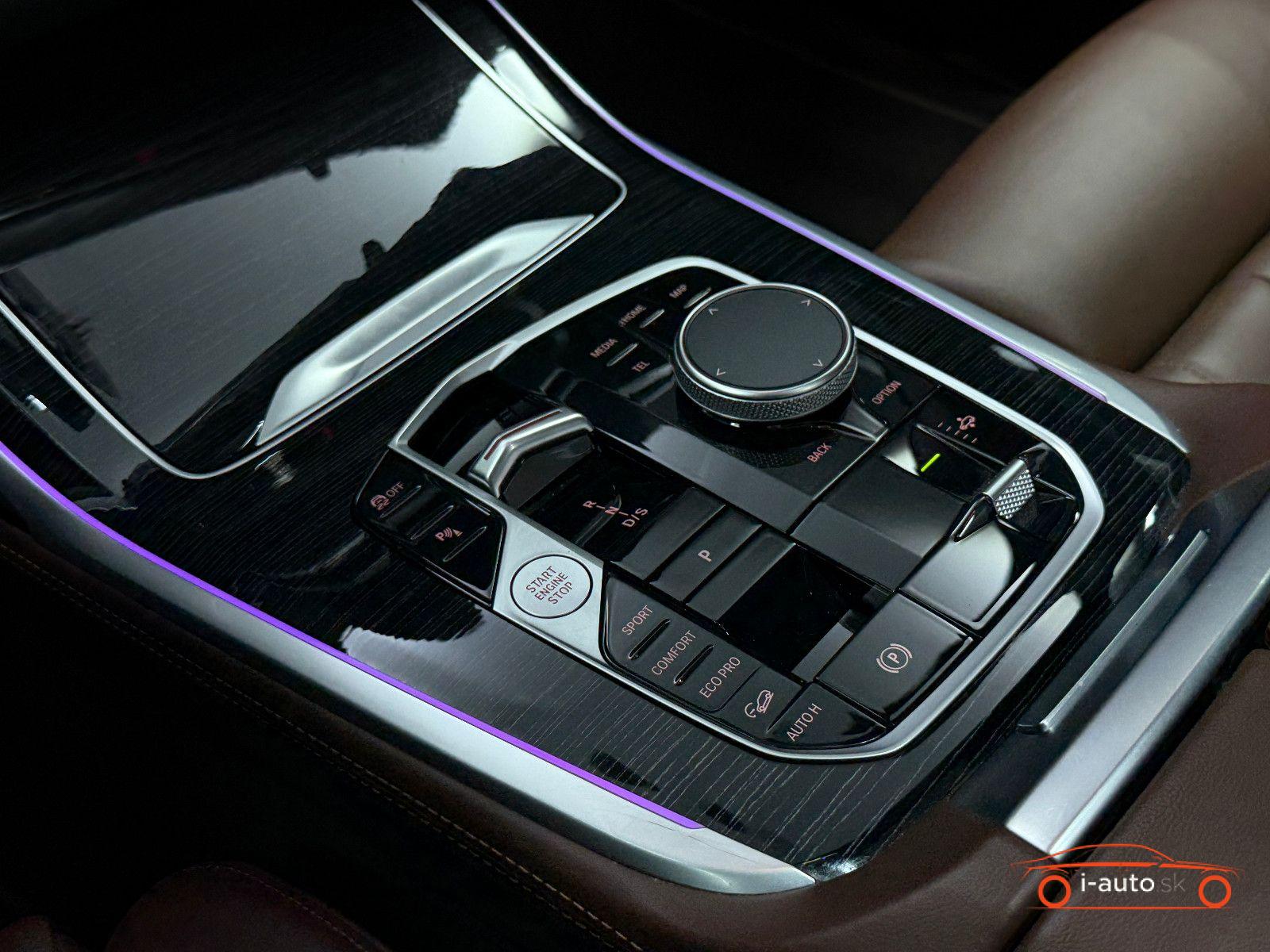 BMW X7 2023 na predaj – fotografia 24