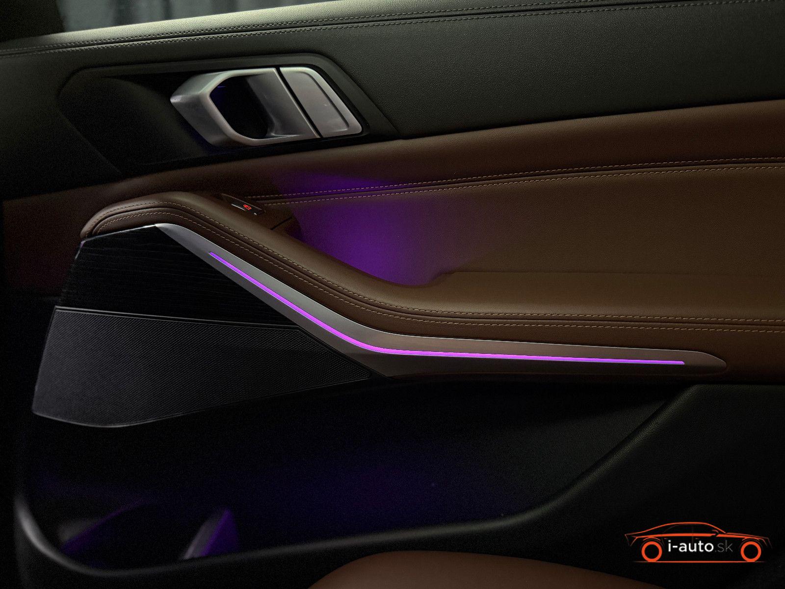 BMW X7 2023 na predaj – fotografia 39