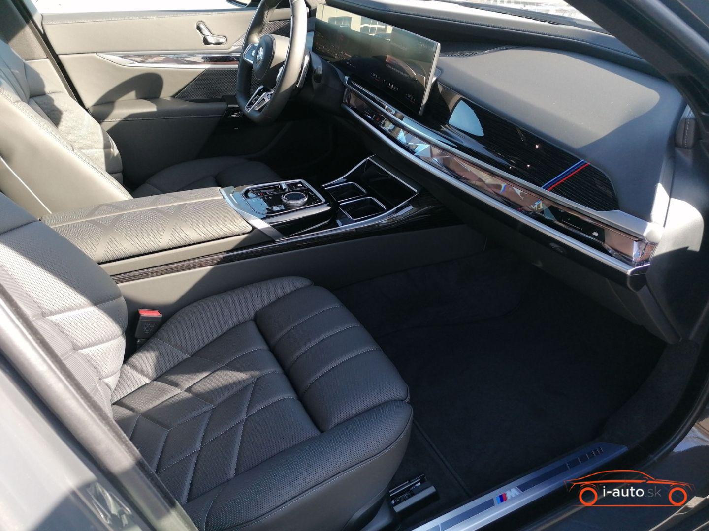 BMW Rad 7 2026 na predaj – fotografia 9