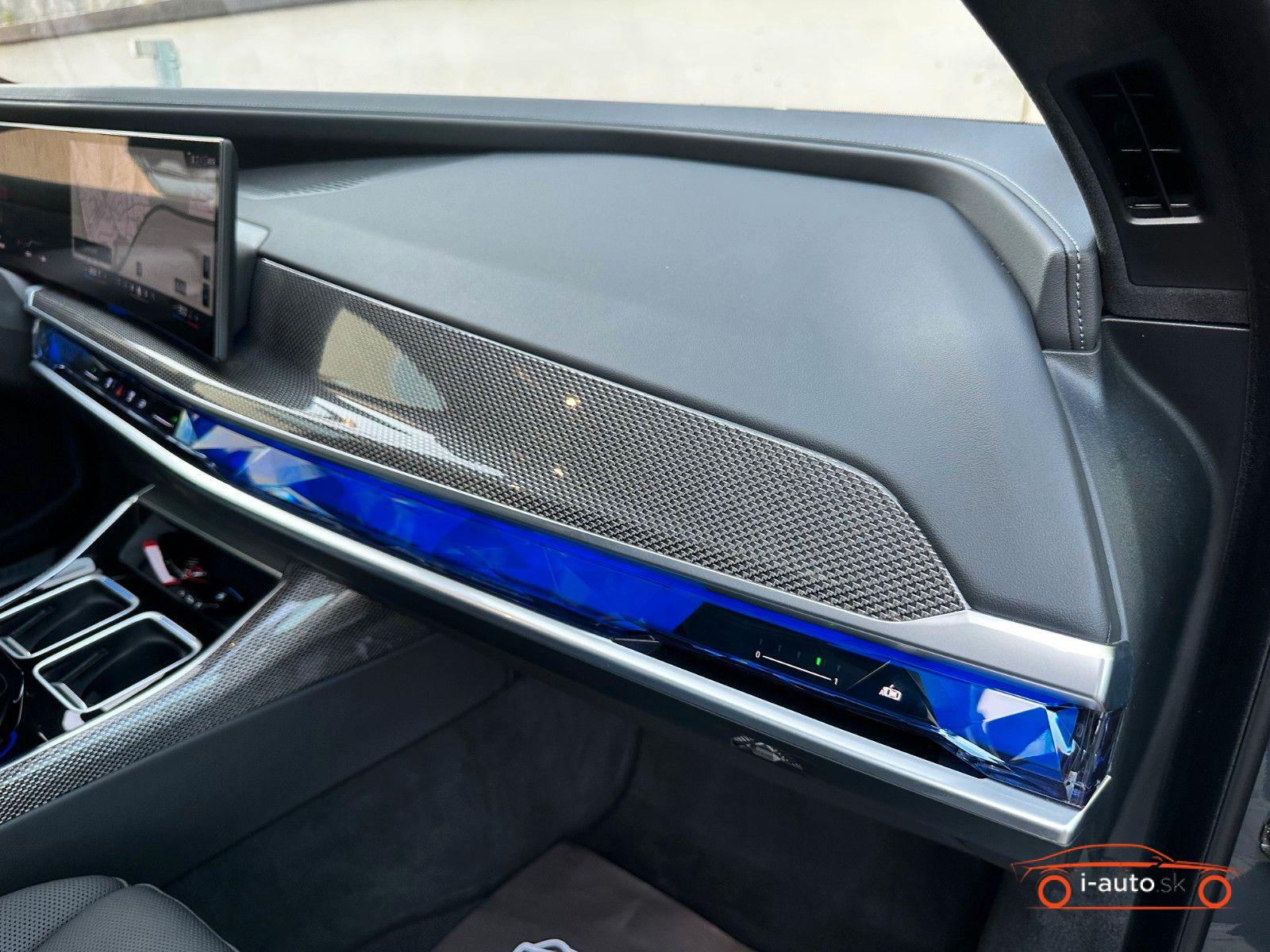 BMW i7 2023 na predaj – fotografia 29