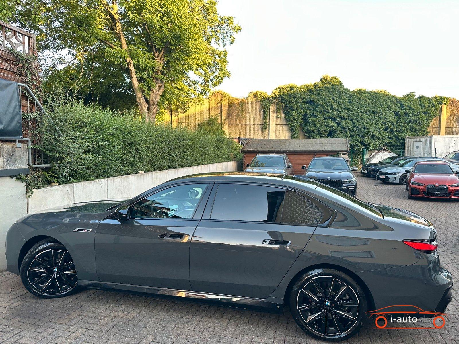 BMW i7 2023 na predaj – fotografia 32