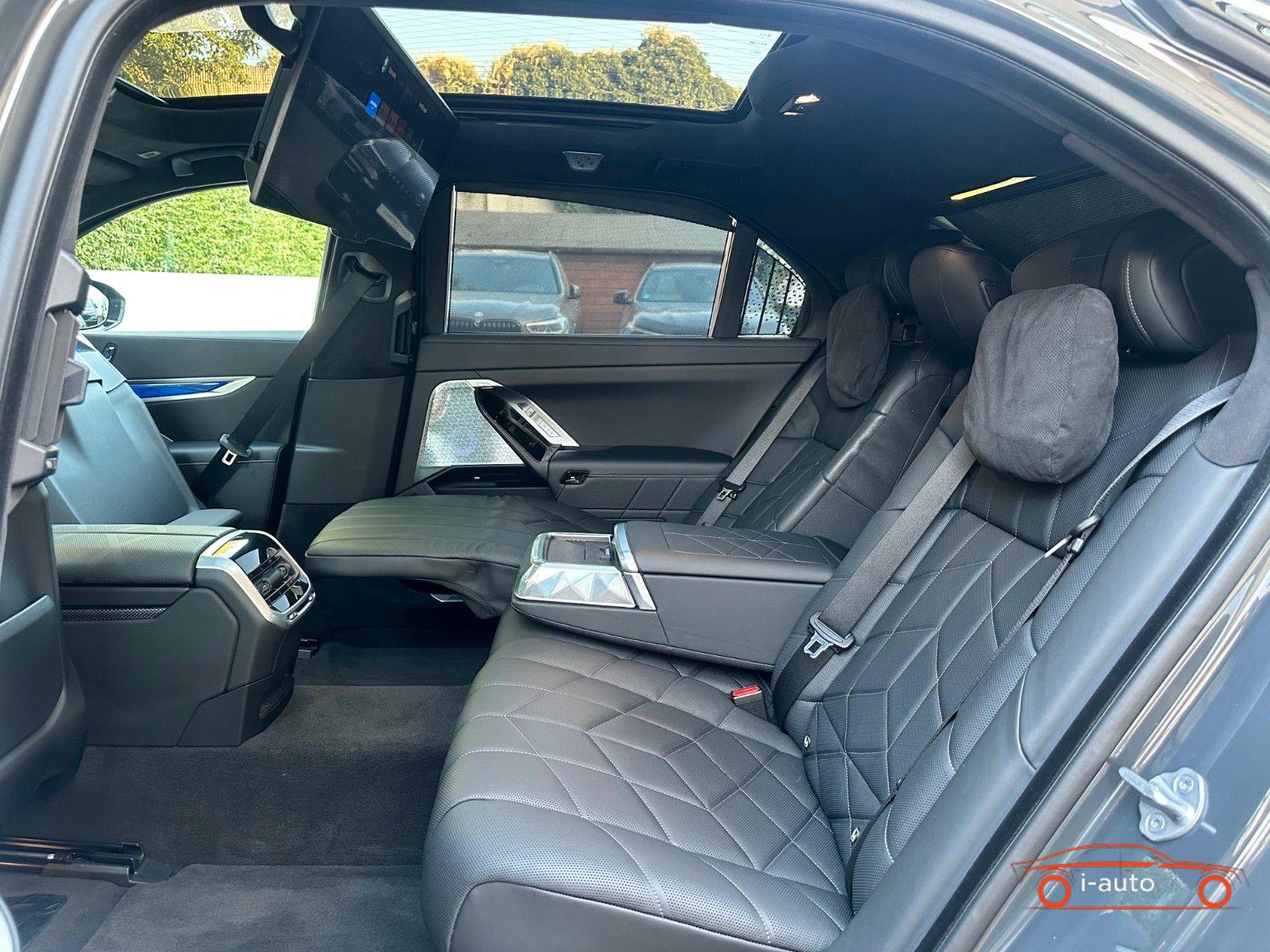 BMW i7 2023 na predaj – fotografia 34