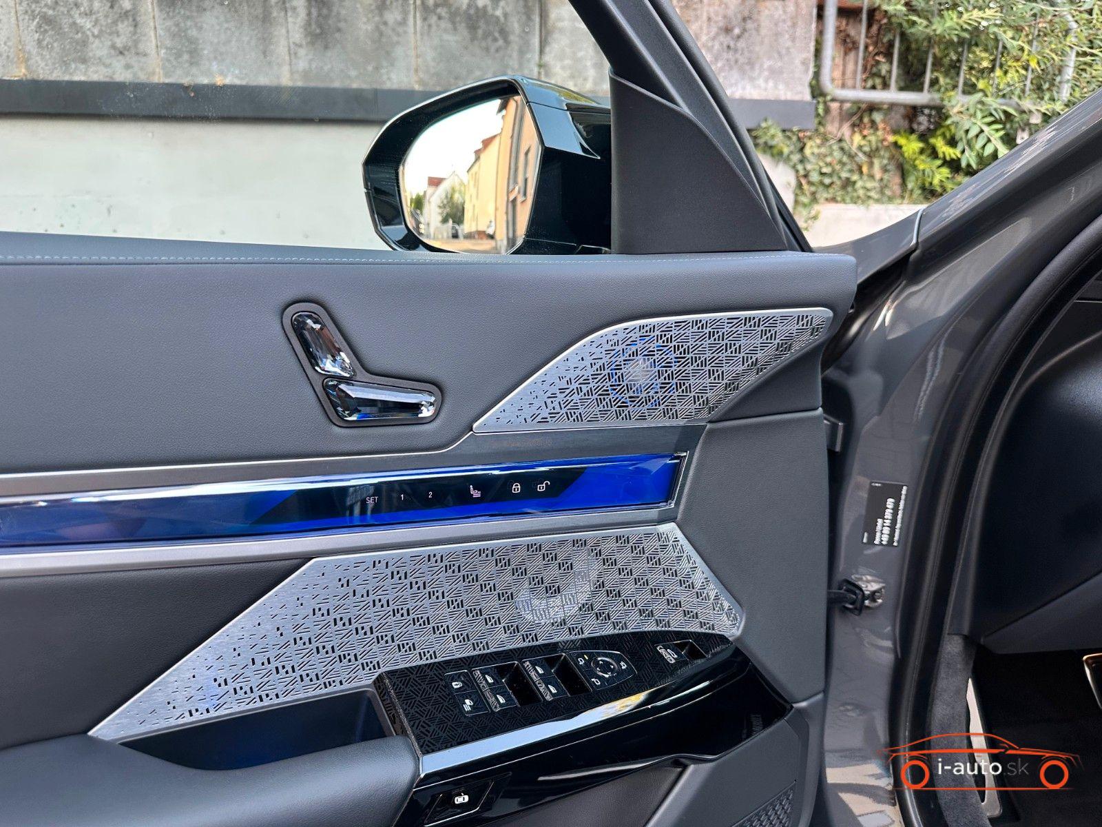 BMW i7 2023 na predaj – fotografia 44
