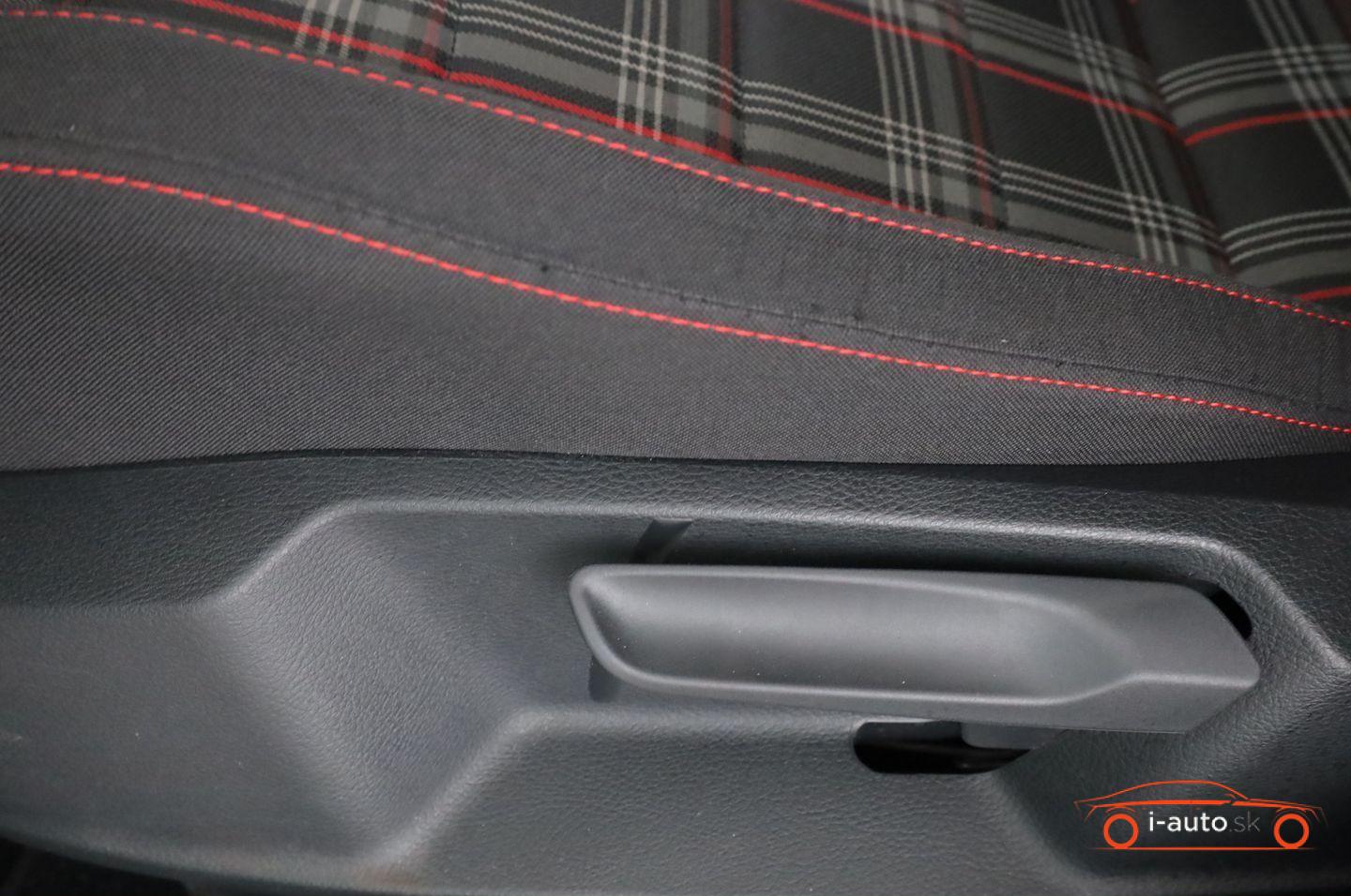 Volkswagen Golf 2019 na predaj – fotografia 29