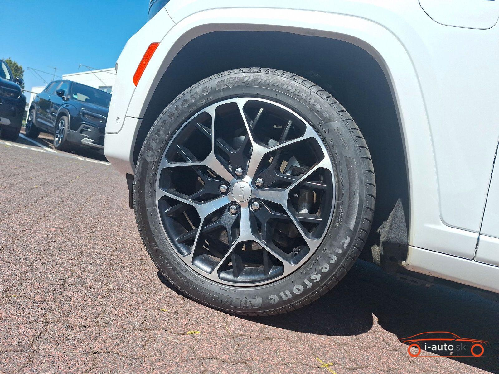 Jeep Grand Cherokee 2023 na predaj – fotografia 20