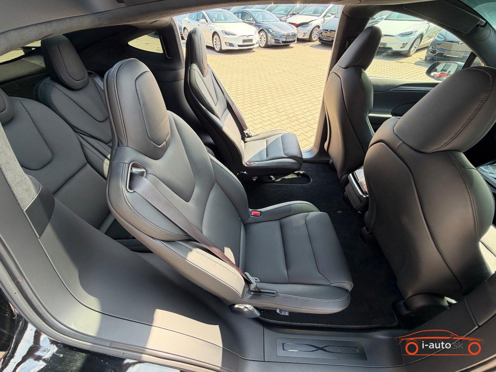 Tesla Model X 2022 na predaj – fotografia 17