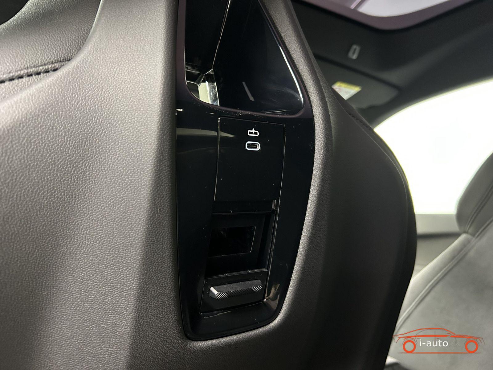 BMW iX 2025 na predaj – fotografia 19