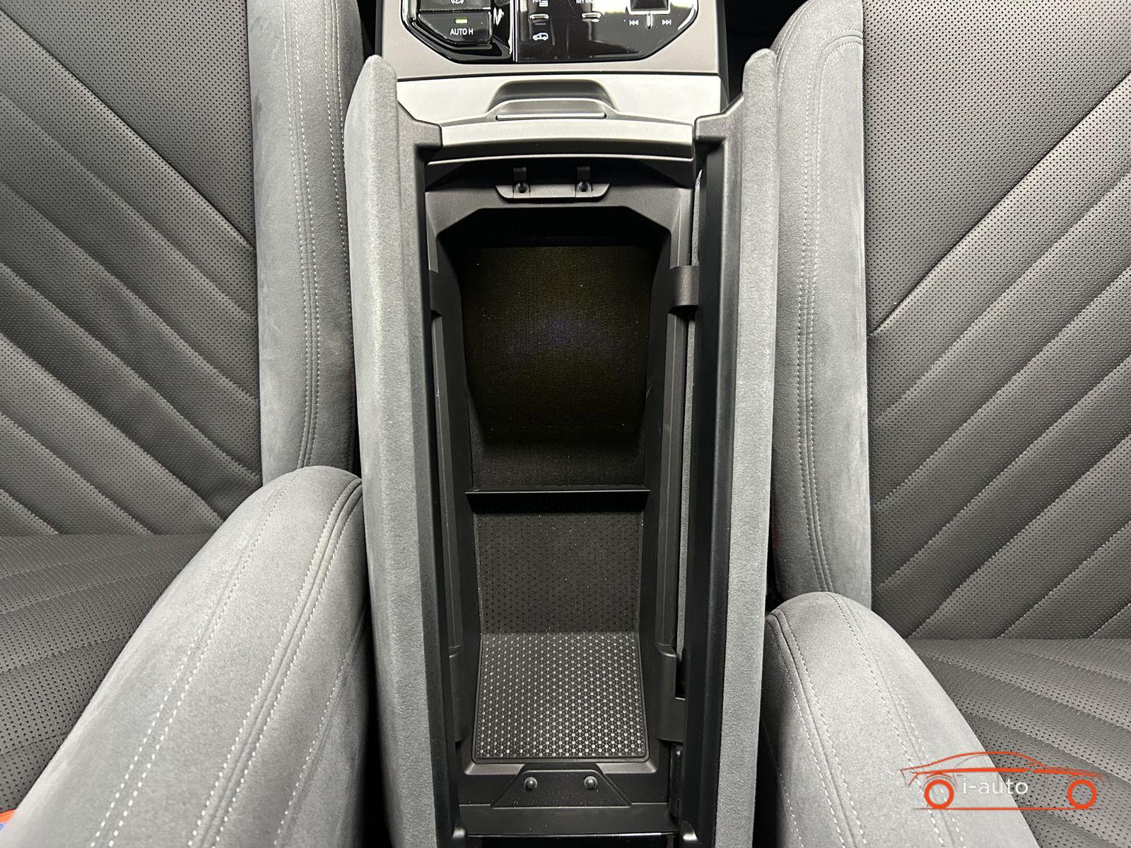 BMW iX 2025 na predaj – fotografia 22
