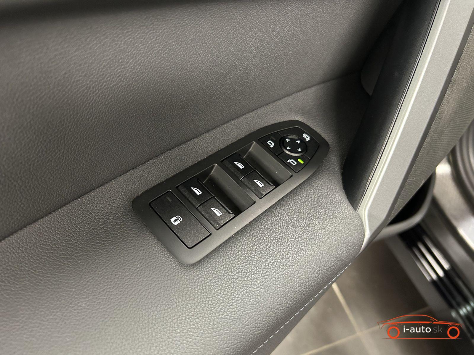 BMW iX 2025 na predaj – fotografia 32
