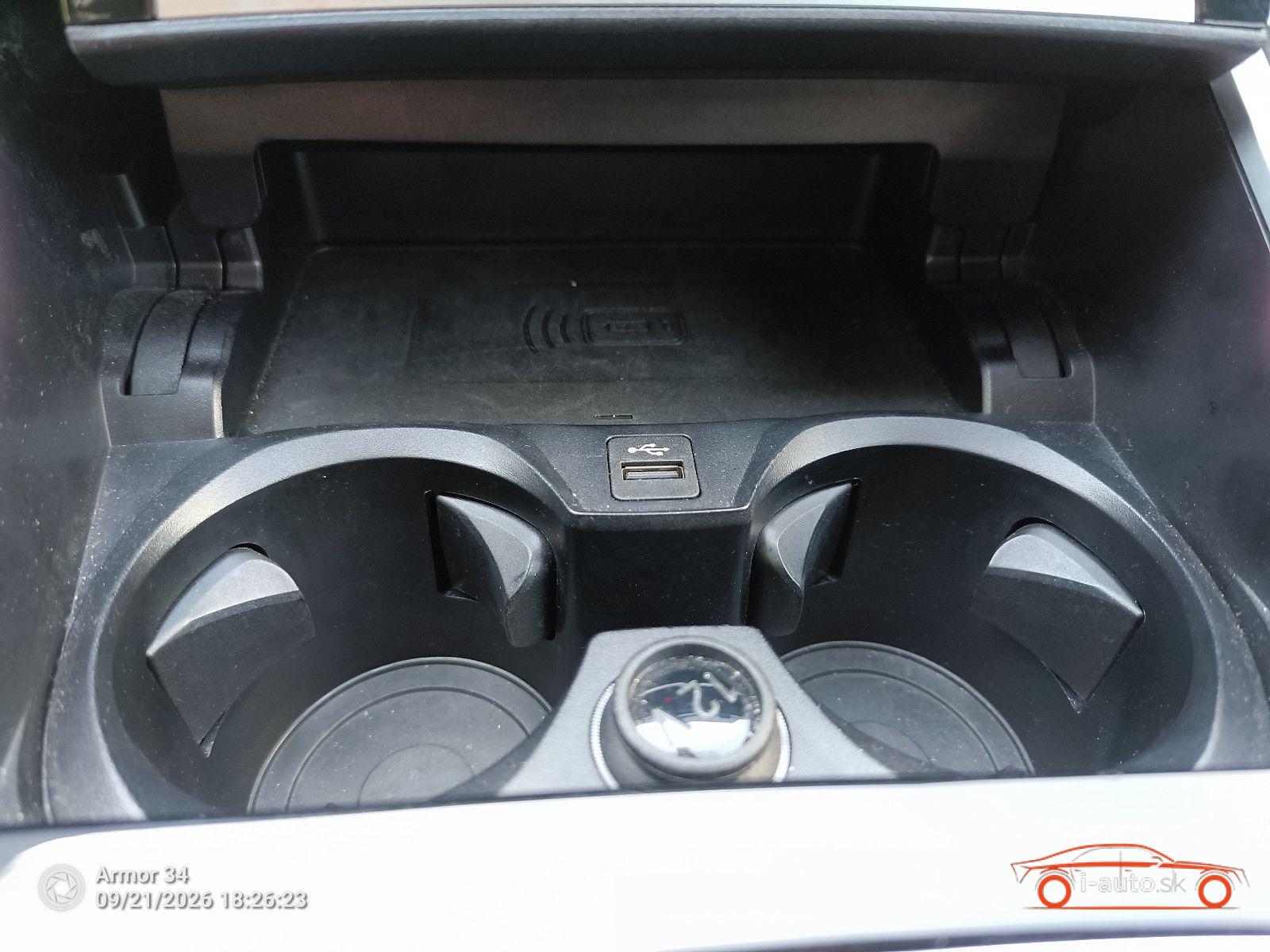 BMW i4 2023 na predaj – fotografia 11