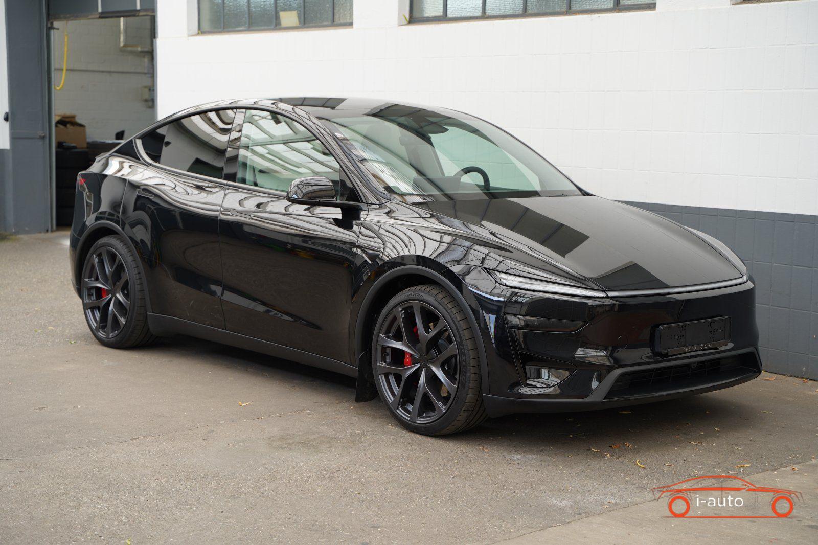 Tesla Model Y 2025 na predaj – fotografia 3