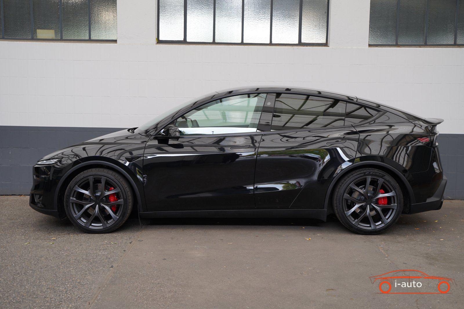 Tesla Model Y 2025 na predaj – fotografia 4