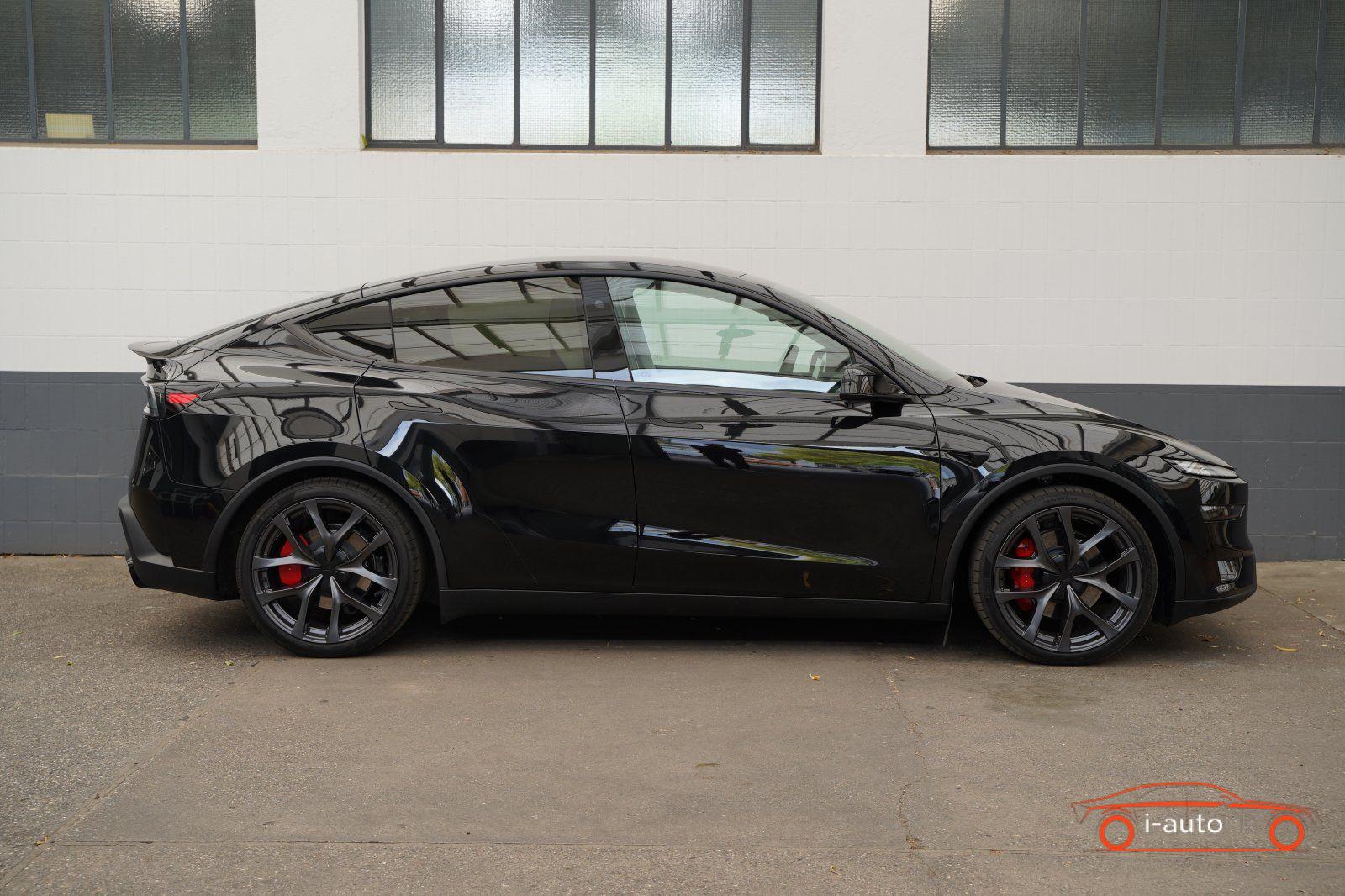 Tesla Model Y 2025 na predaj – fotografia 5