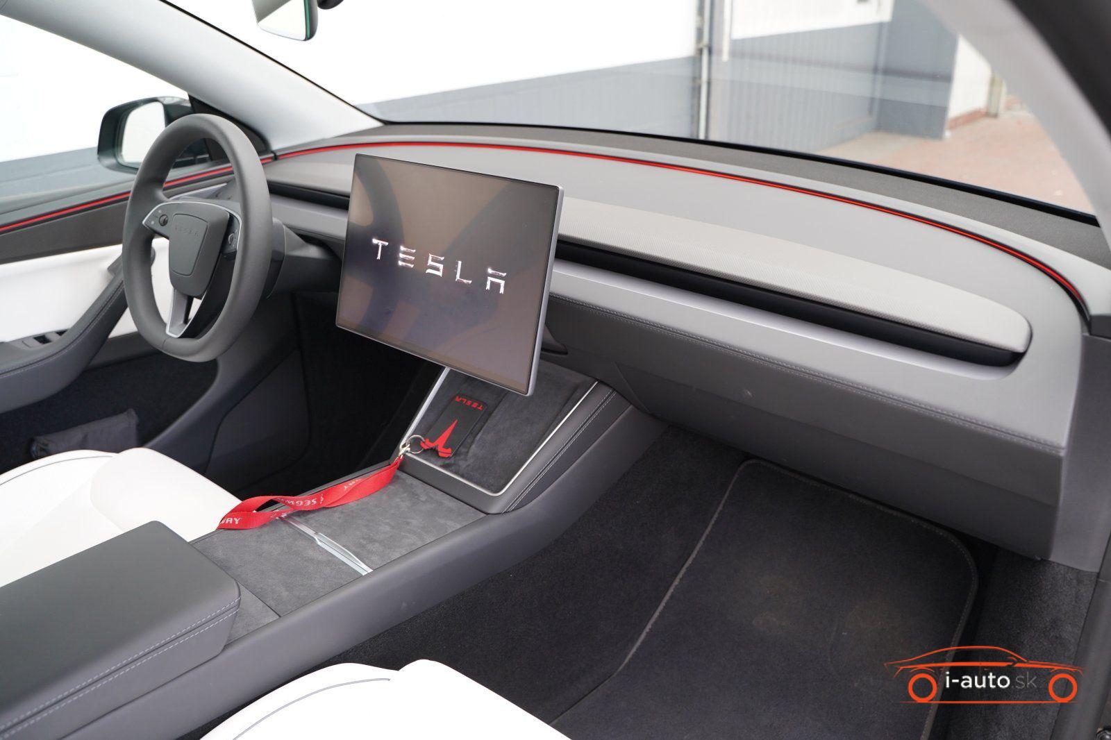 Tesla Model Y 2025 na predaj – fotografia 22