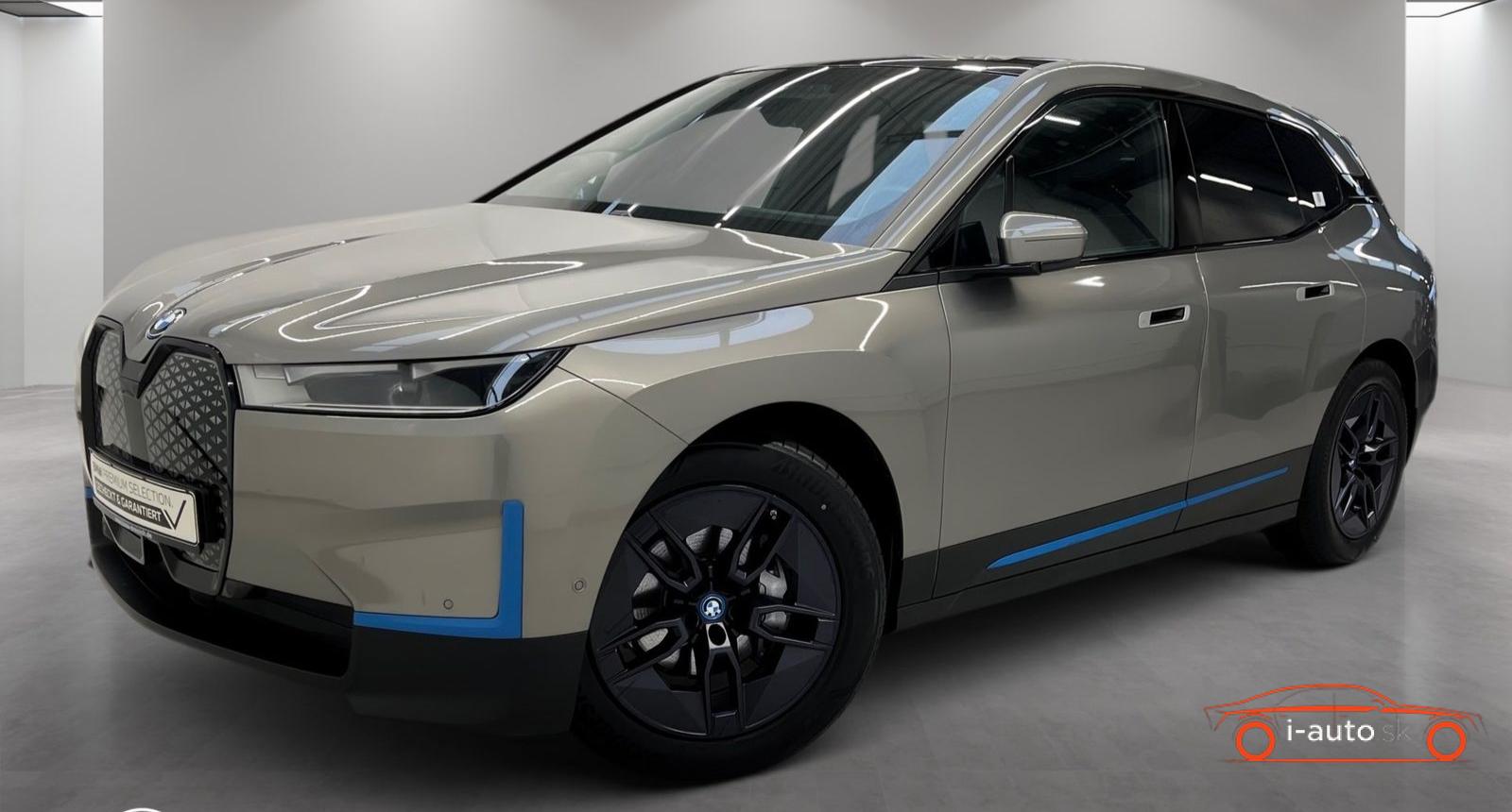 BMW iX