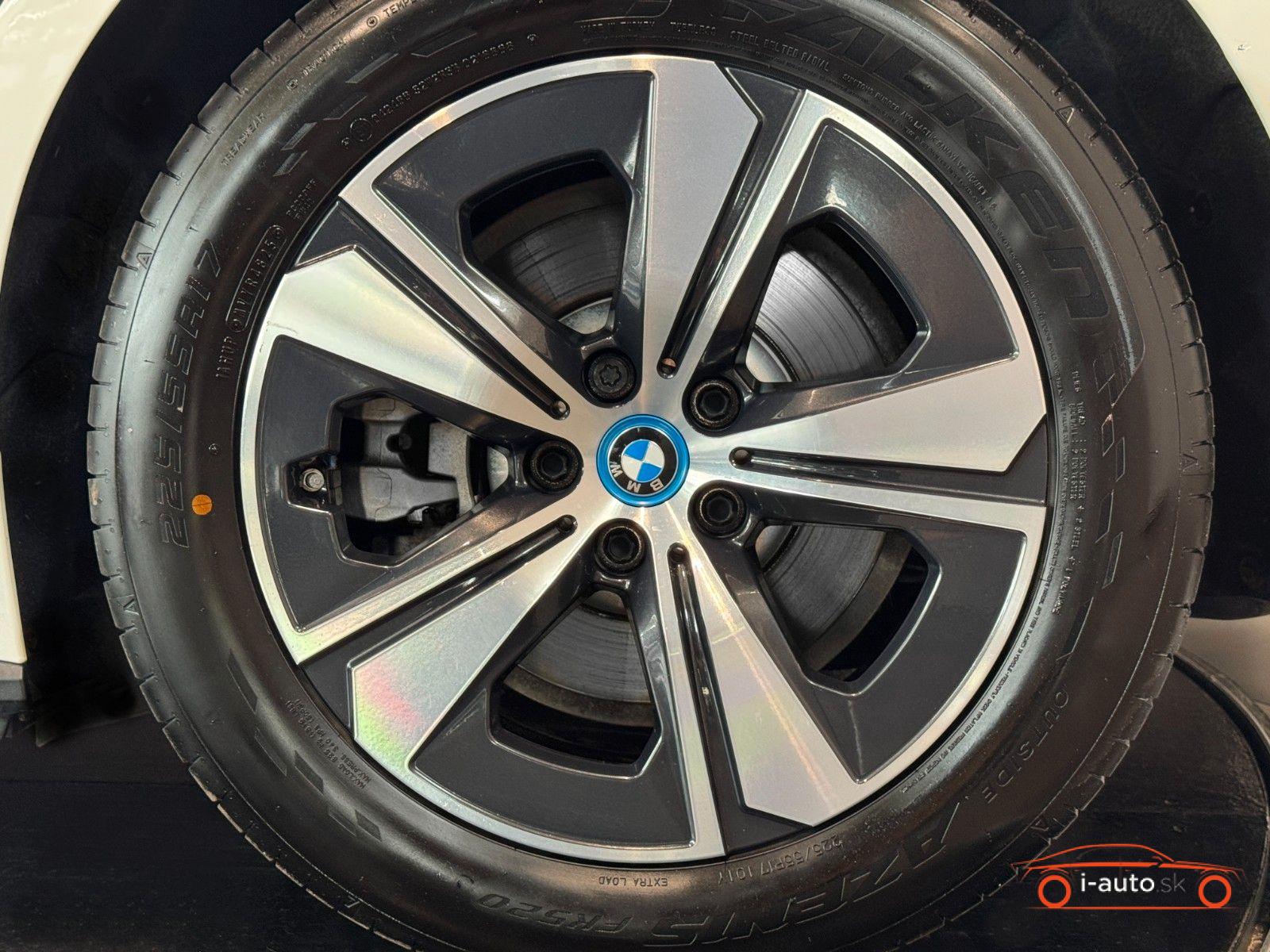 BMW i4 2022 na predaj – fotografia 9
